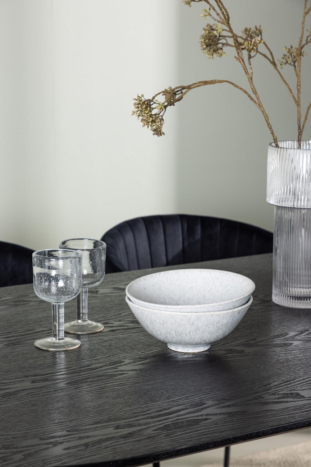 Isolde Esszimmerset + Selma 180cm/4St. in Schwarz präsentiert im Onlineshop von KAQTU Design AG. Esszimmerset ist von Venture Home