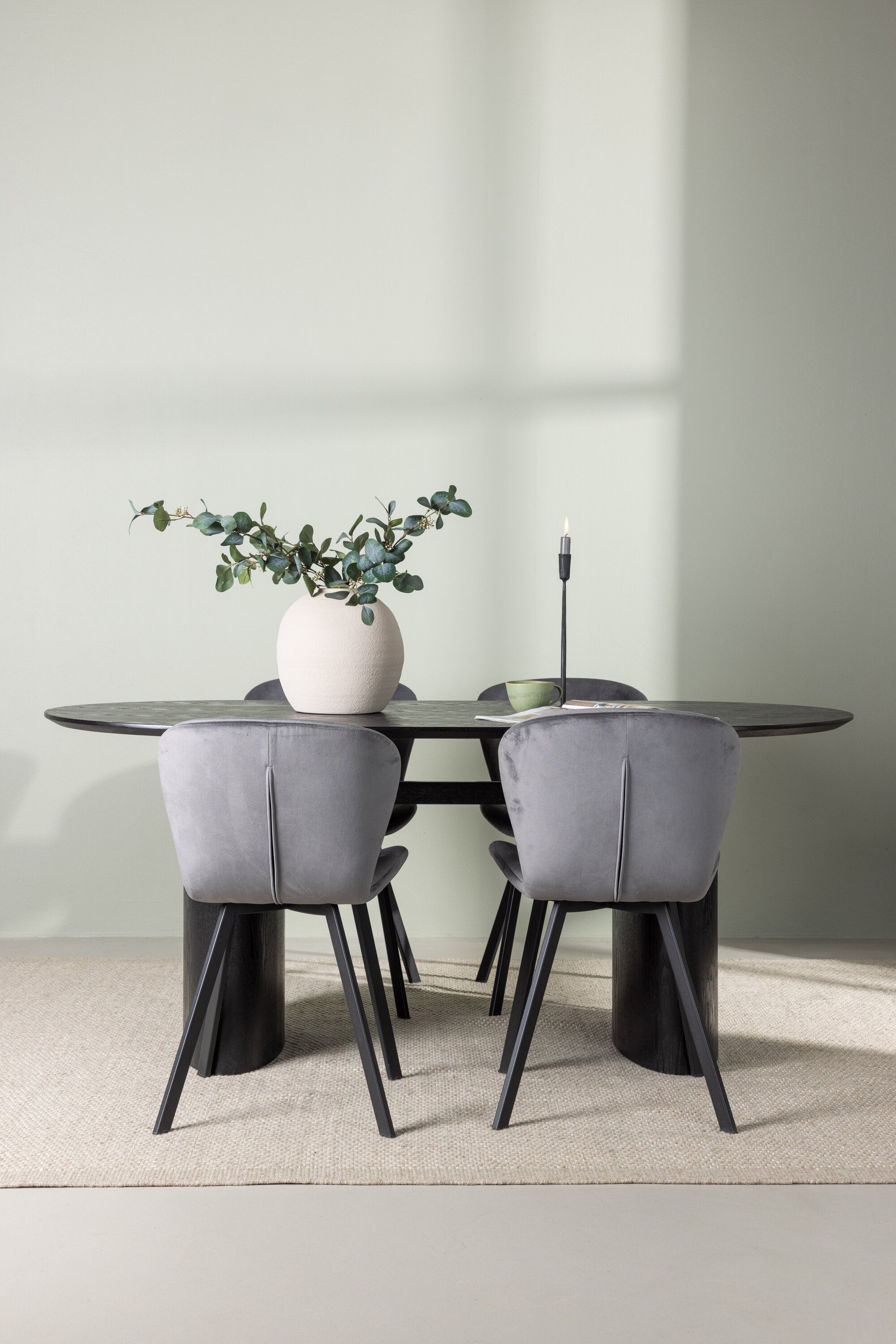 Isolde Esszimmerset + Lilja 180cm/4St. in Schwarzgrau präsentiert im Onlineshop von KAQTU Design AG. Esszimmerset ist von Venture Home