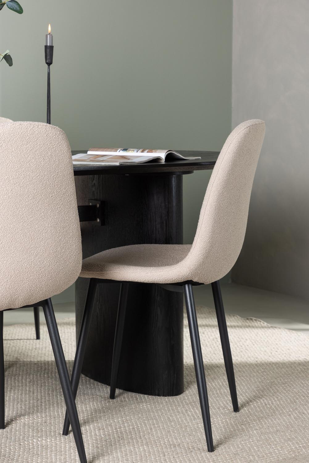Isolde Esszimmerset + Polar 180cm/4St. in Beige, Schwarz präsentiert im Onlineshop von KAQTU Design AG. Esszimmerset ist von Venture Home