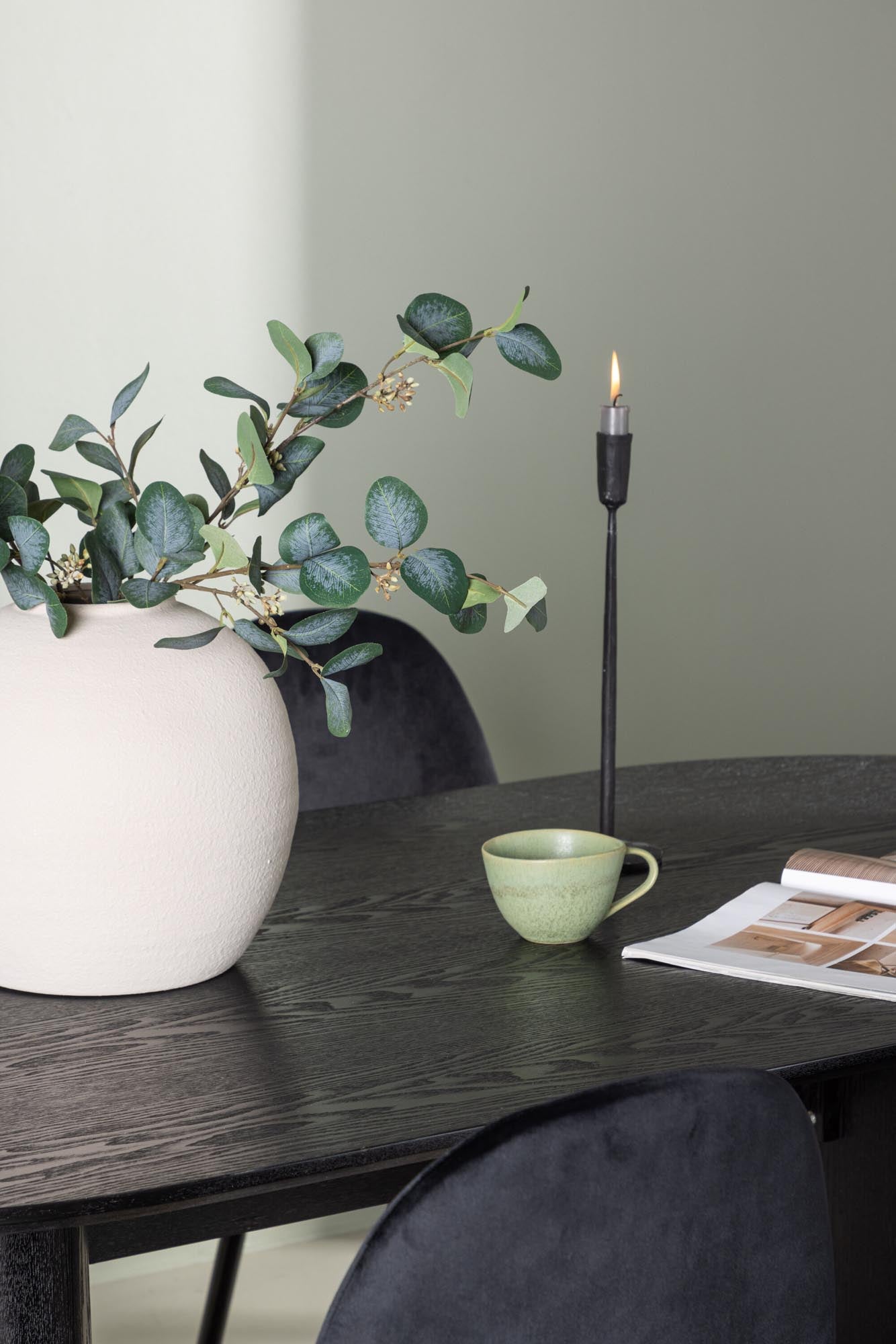 Isolde Esszimmerset + Polar: Elegantes 180 cm Set mit luxuriösen Samt-Stühlen für höchsten Komfort und skandinavischen Stil.