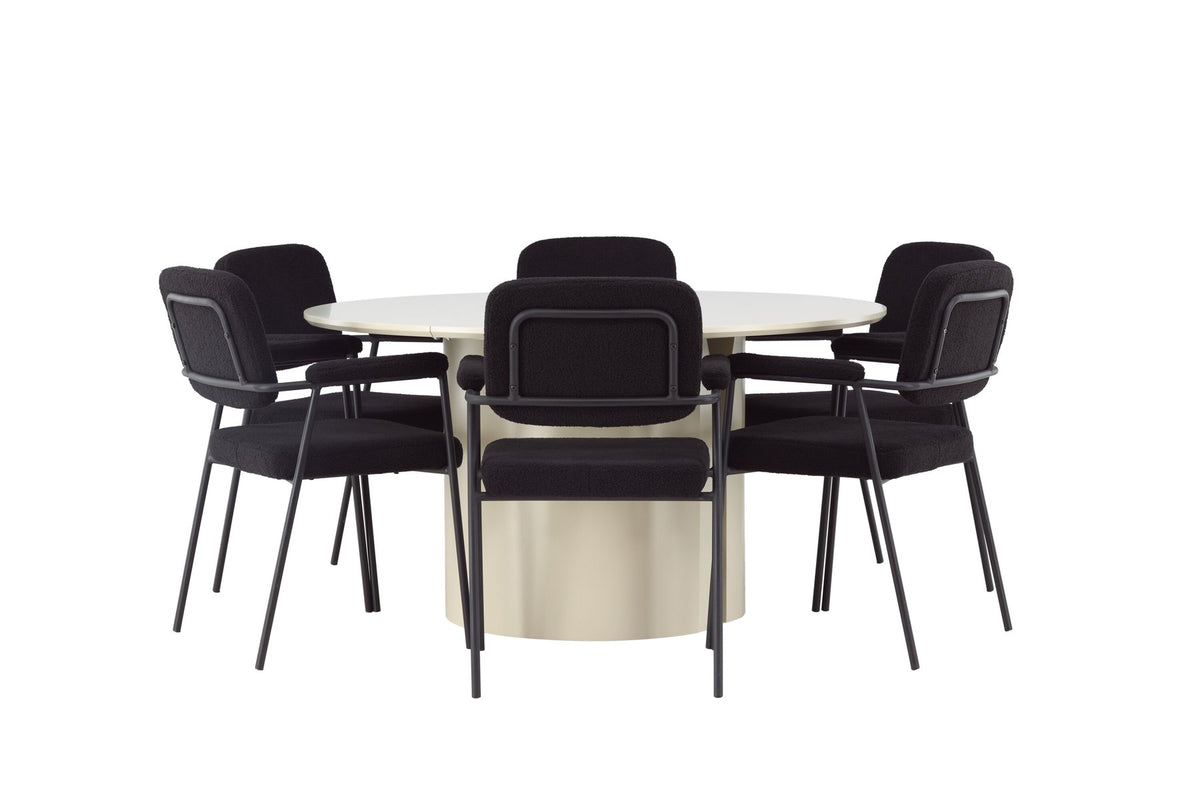 Zwei schwarze Esszimmerstühle mit Polyester-Samt-Bezug und Armlehnen sowie ein runder Esstisch aus MDF mit beiger Tischplatte, Durchmesser 140cm.