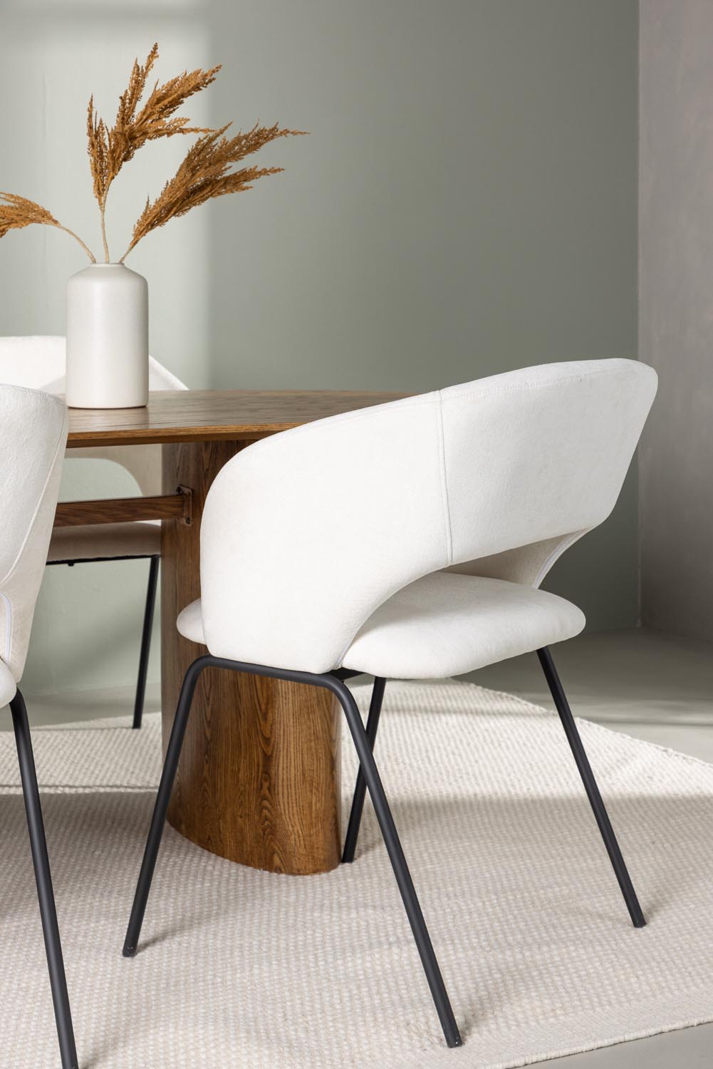 Isolde Esszimmerset + Day 180cm/4St. in Natur / Schwarz /  gebrochenes Weiss präsentiert im Onlineshop von KAQTU Design AG. Esszimmerset ist von Venture Home