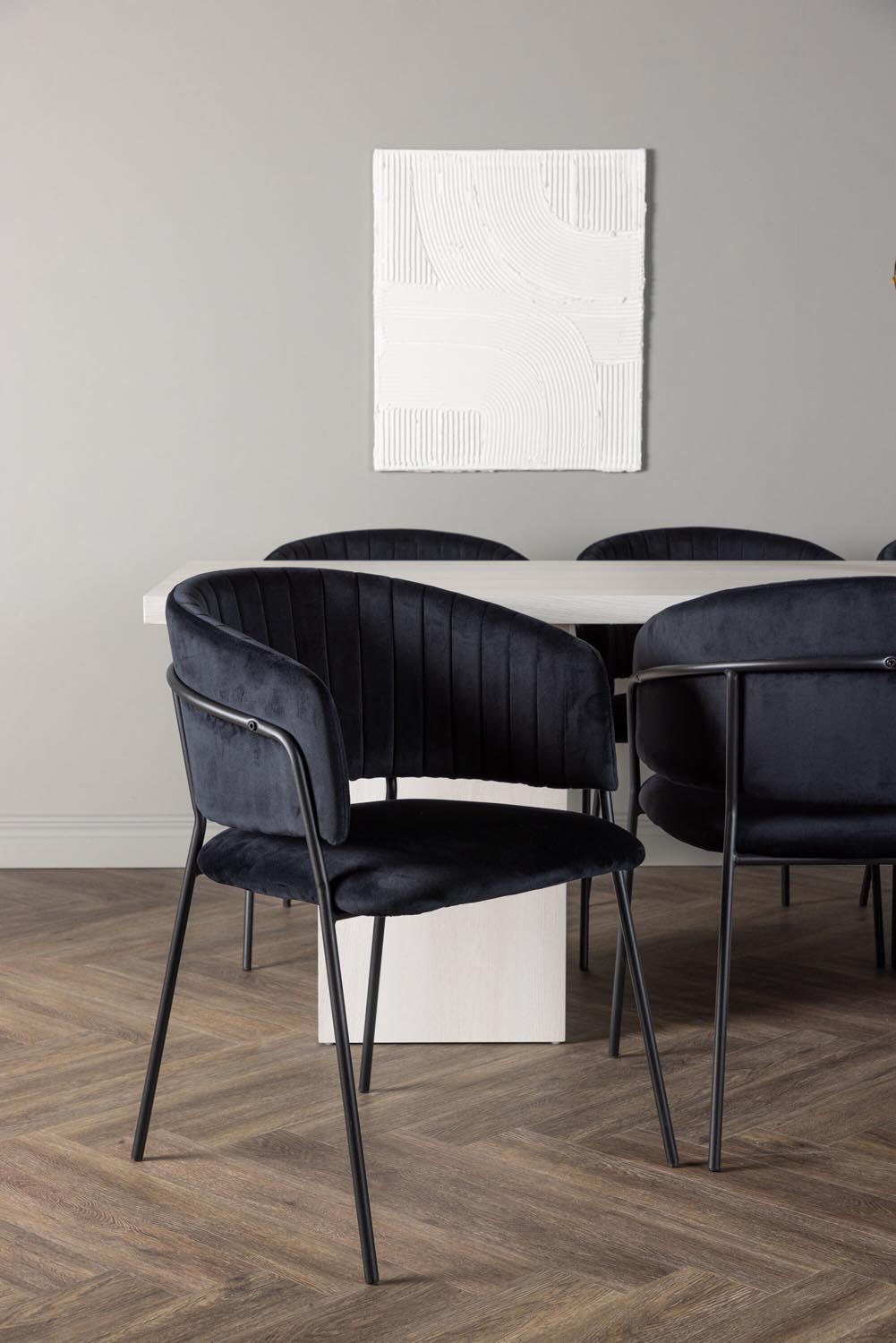 Olga Esszimmerset + Selma 200cm/6St. in Schwarz präsentiert im Onlineshop von KAQTU Design AG. Esszimmerset ist von Venture Home