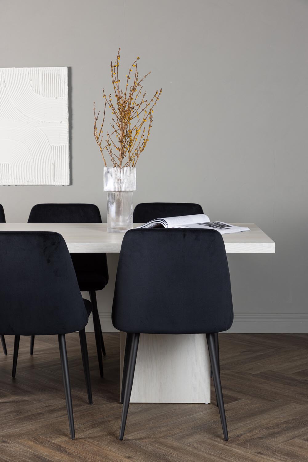 Olga Esszimmerset + Night 200cm/6St. in Schwarz präsentiert im Onlineshop von KAQTU Design AG. Esszimmerset ist von Venture Home
