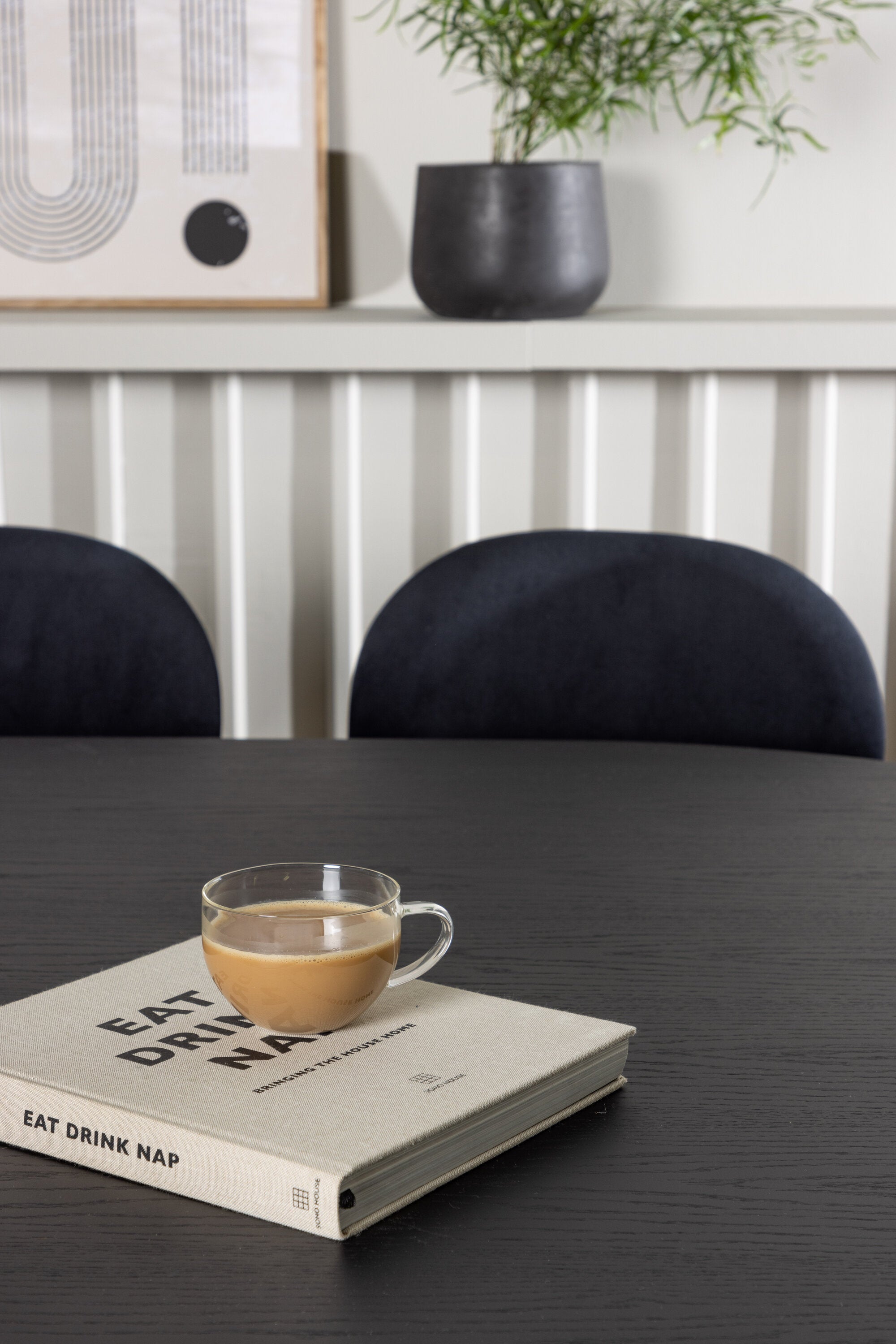 Bootcut Esszimmerset + Stella 230cm/6St. in Schwarz präsentiert im Onlineshop von KAQTU Design AG. Esszimmerset ist von Venture Home