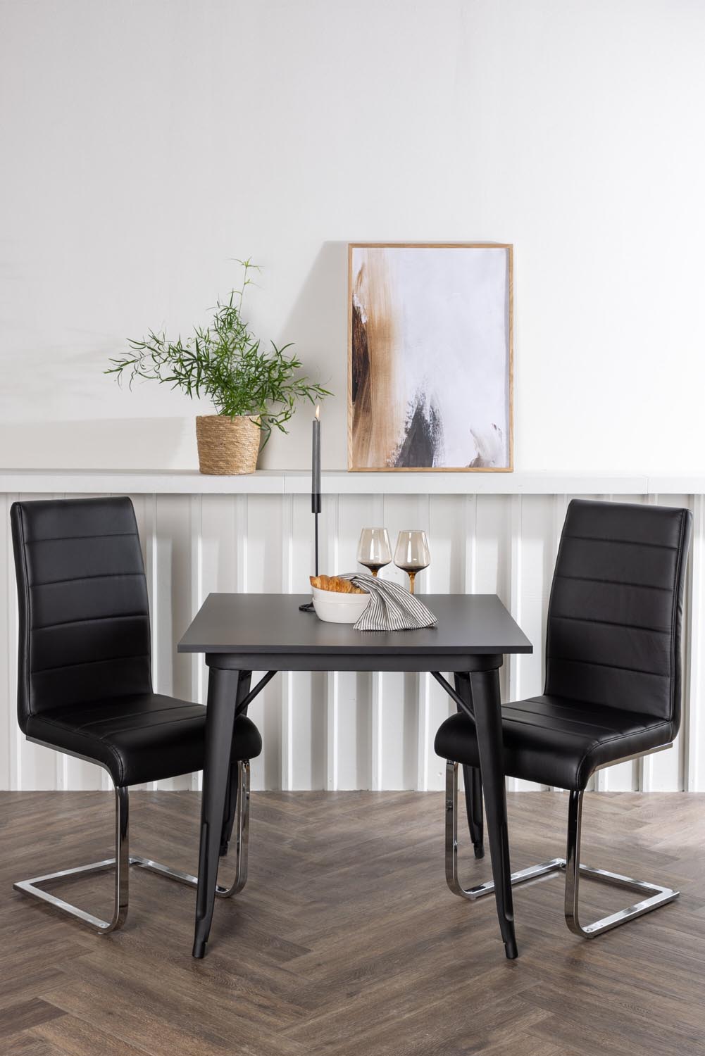 Tempe Esszimmerset + Tempo 80cm/2St. in Schwarzgrau präsentiert im Onlineshop von KAQTU Design AG. Esszimmerset ist von Venture Home