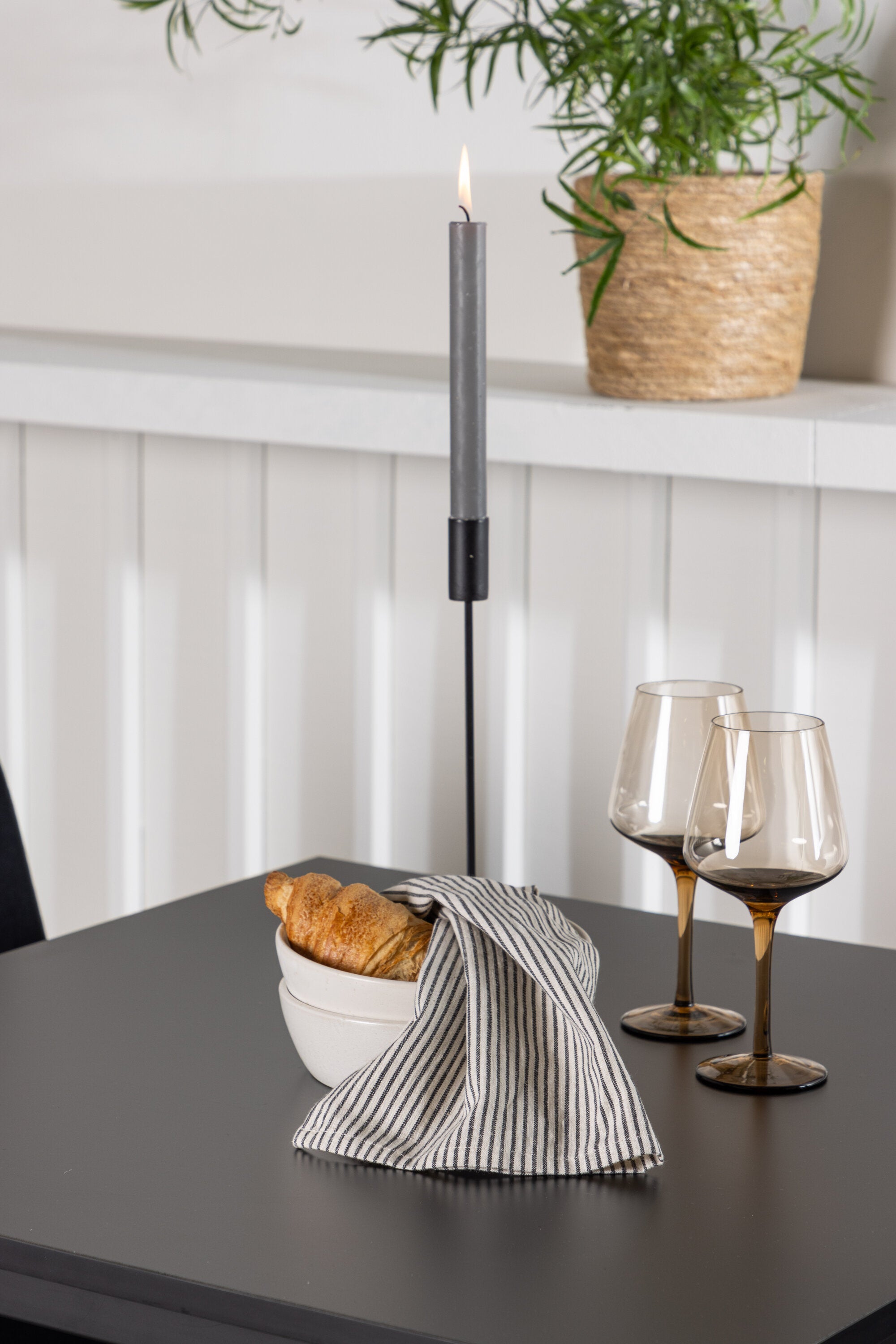Tempe Esszimmerset + Night 80cm/2St. in Schwarz präsentiert im Onlineshop von KAQTU Design AG. Esszimmerset ist von Venture Home