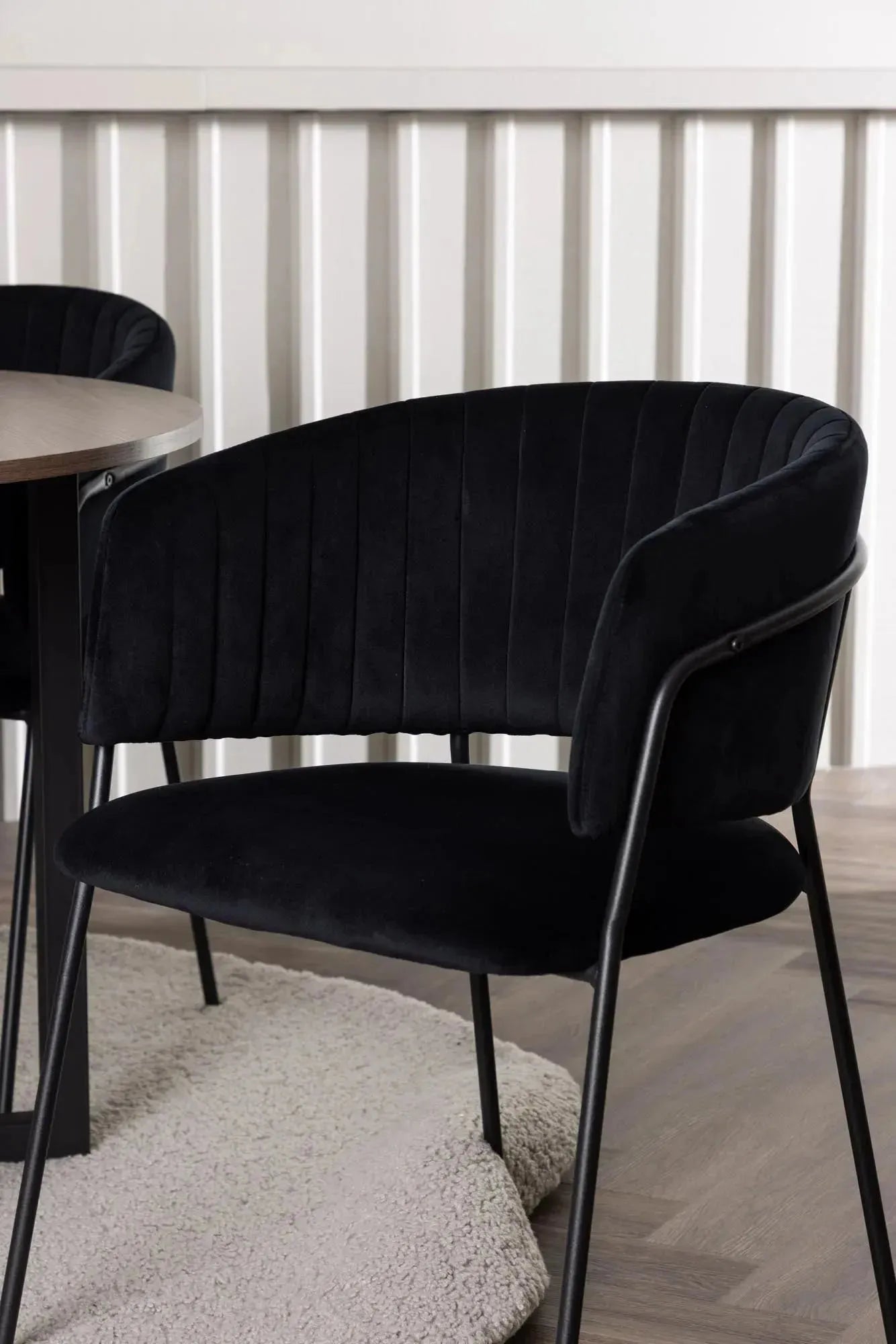 Elegantes Esszimmerset Durango + Selma für stilvolle Mahlzeiten.