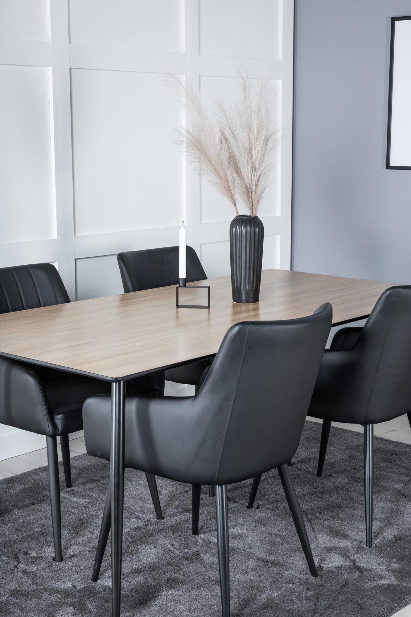 Esszimmer Set Silar mit Stuhl Comfort in Schwarz Schwarz präsentiert im Onlineshop von KAQTU Design AG. Esszimmerset ist von Venture Home