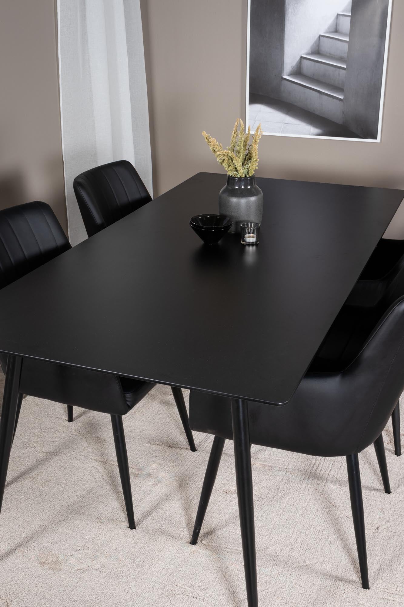 Esszimmer Set Silar mit Stuhl Comfort in Schwarz Schwarz präsentiert im Onlineshop von KAQTU Design AG. Esszimmerset ist von Venture Home