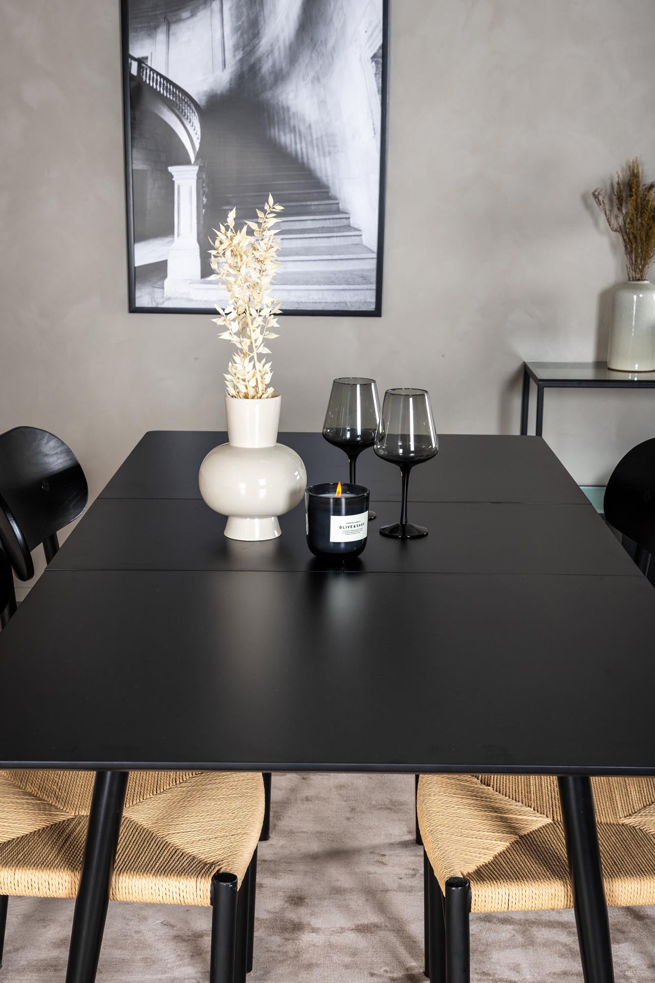 Esszimmer Set Silar mit Stuhl Polly in Schwarz/Schwarz/Natur präsentiert im Onlineshop von KAQTU Design AG. Esszimmerset ist von Venture Home