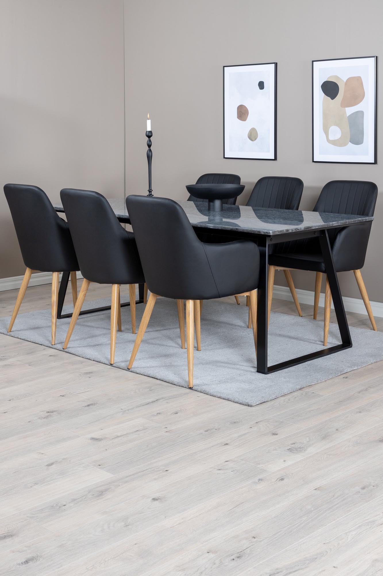 Esszimmer Set Estelle mit Stuhl Comfort in Schwarz Schwarz präsentiert im Onlineshop von KAQTU Design AG. Esszimmerset ist von Venture Home