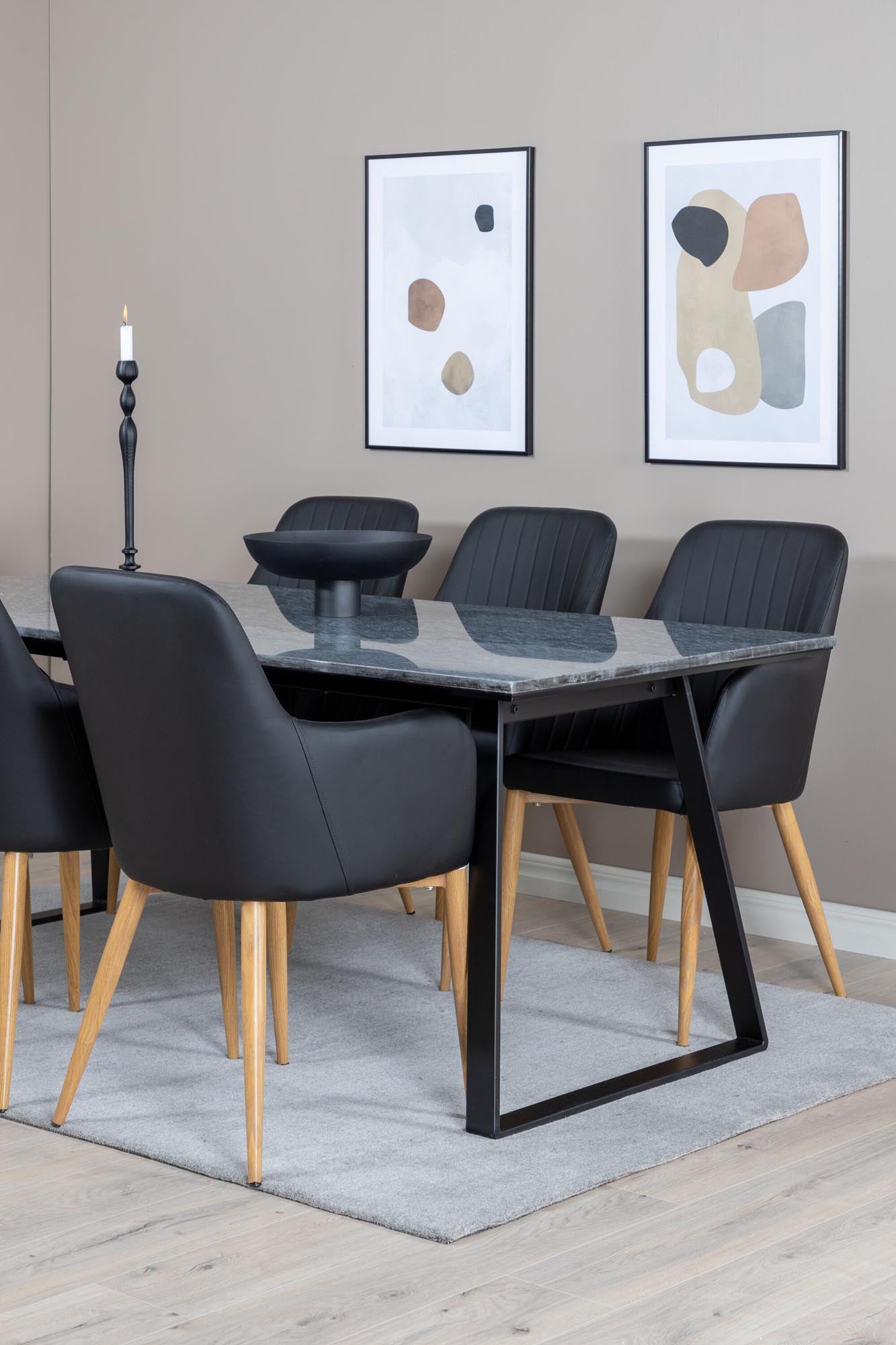 Esszimmer Set Estelle mit Stuhl Comfort in Schwarz Schwarz präsentiert im Onlineshop von KAQTU Design AG. Esszimmerset ist von Venture Home