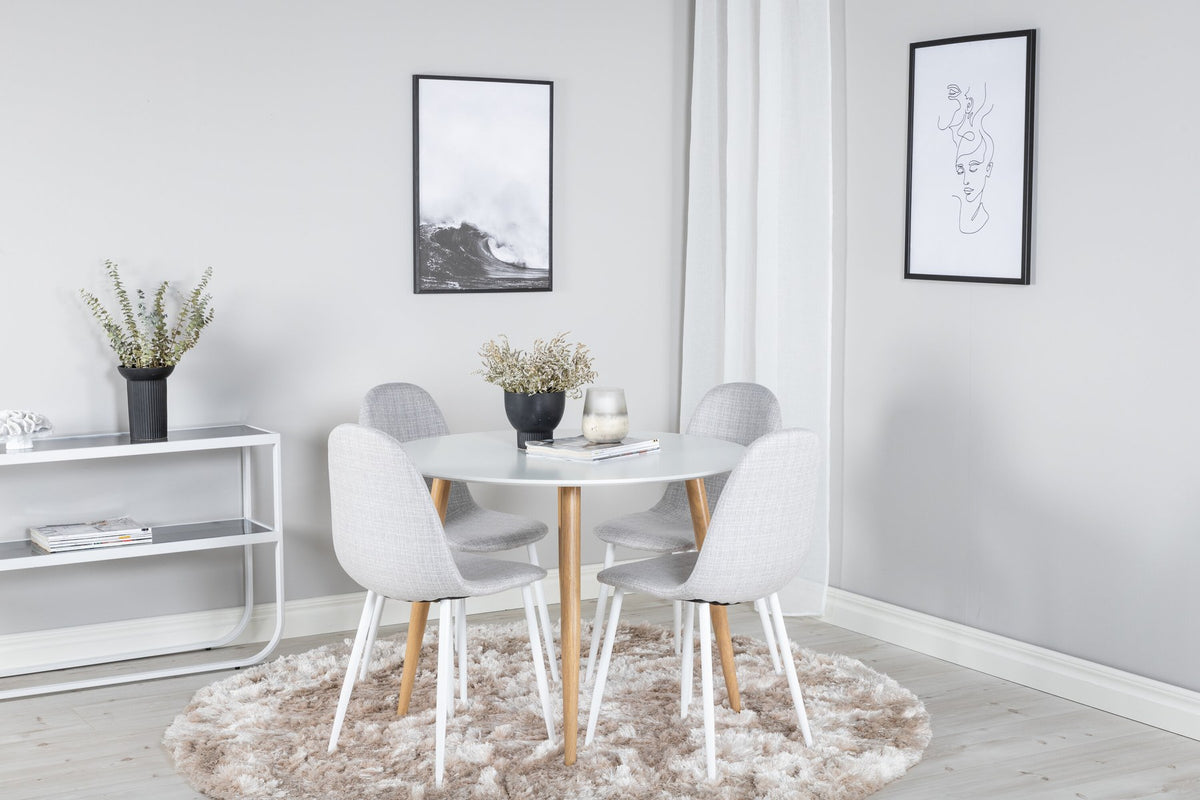 Esszimmerset Plaza mit Tisch aus MDF und Stahlgestell sowie vier Stühlen Polar in Weiss/Grau/Weiss, Ansicht des kompletten Sets.