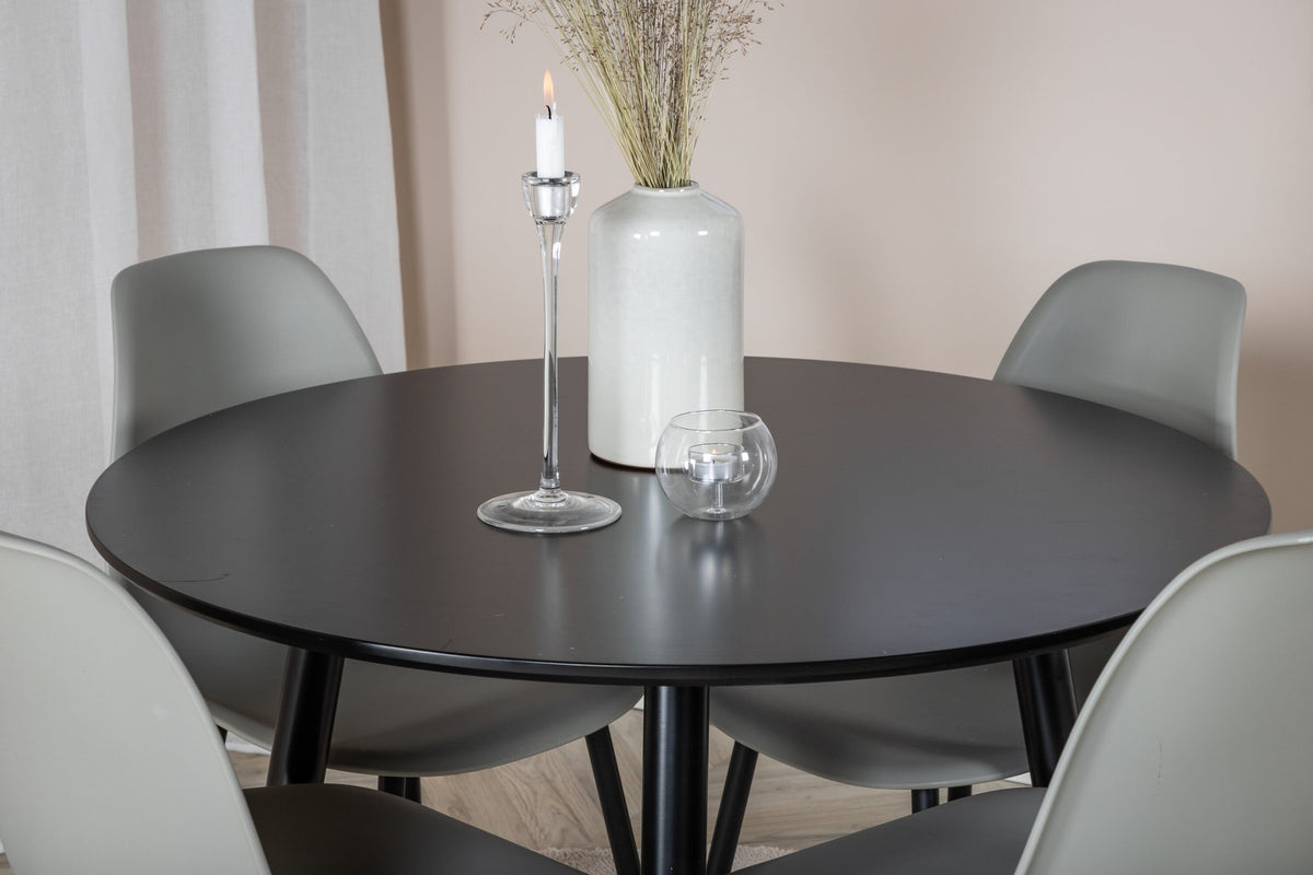 Esszimmerset Plaza mit Tisch aus MDF und Stahlgestell sowie vier Stühlen Polar in Weiss/Grau/Weiss, Ansicht des kompletten Sets.
