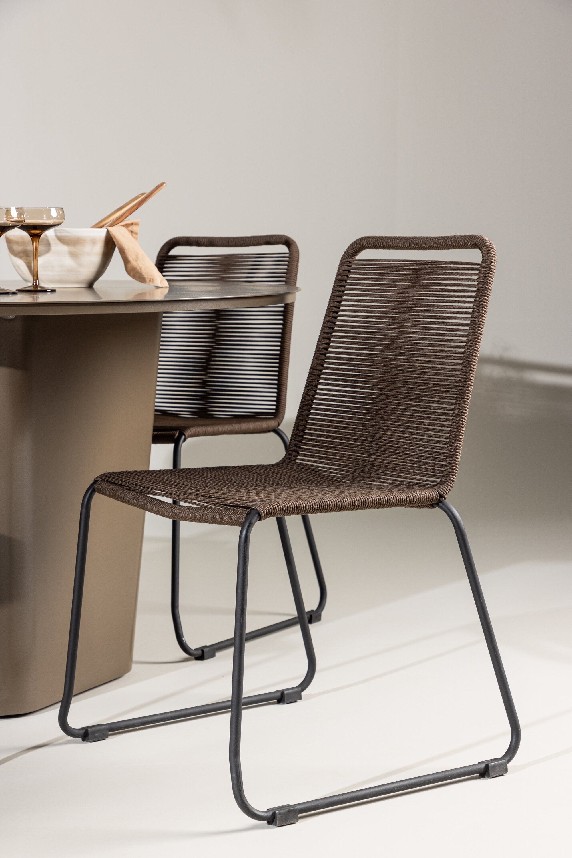 Santa Fe Gartentisch Set Lindos in Braun/Schwarz/Braun präsentiert im Onlineshop von KAQTU Design AG. Gartentischset ist von Venture Home