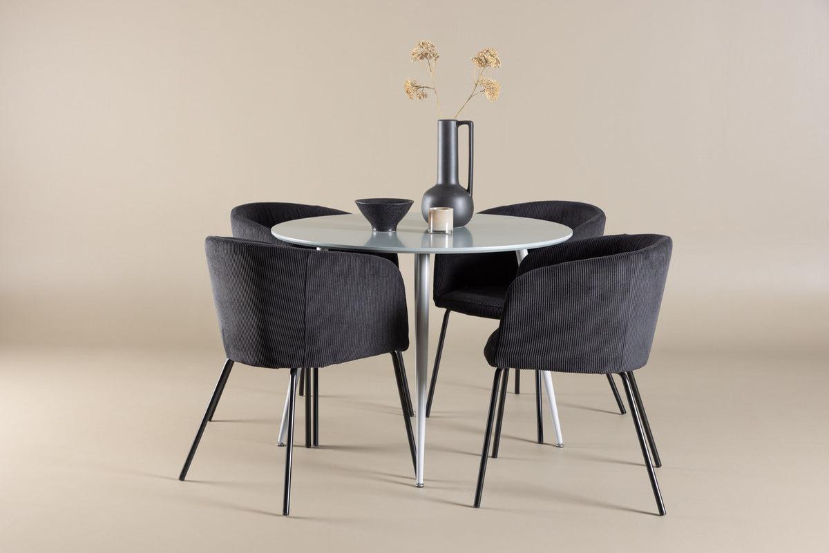 Plaza Esstisch mit Berit Stühlen in Schwarz präsentiert im Onlineshop von KAQTU Design AG. Esszimmerset ist von Venture Home