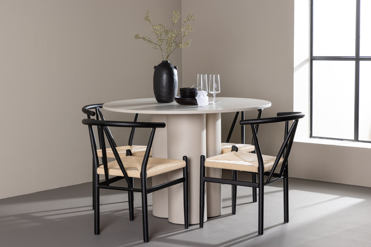 Olivia Esstisch mit Stühlen Alfons in Schwarz präsentiert im Onlineshop von KAQTU Design AG. Esszimmerset ist von Venture Home