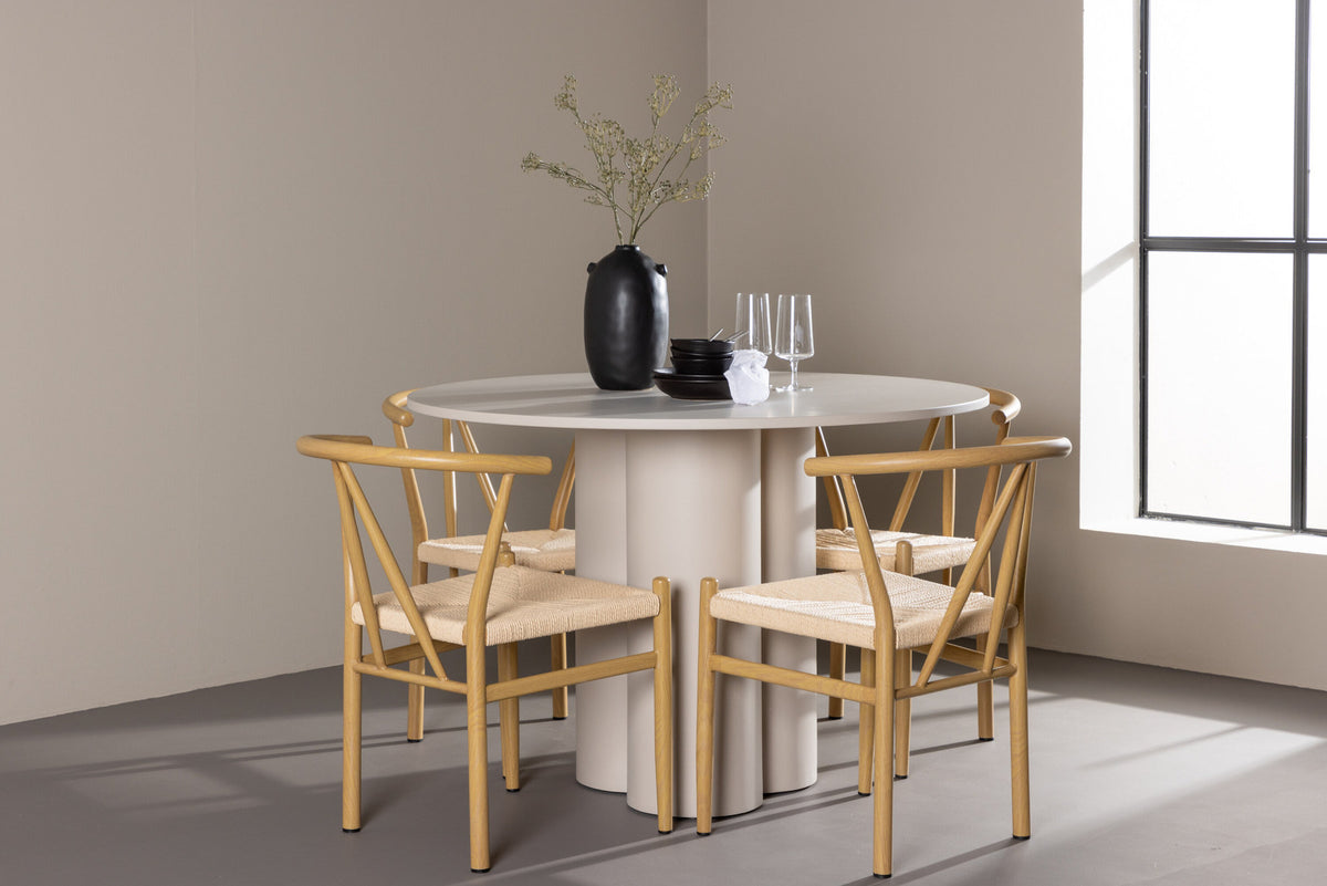 Olivia Esstisch mit Stühlen Alfons in Beige präsentiert im Onlineshop von KAQTU Design AG. Esszimmerset ist von Venture Home