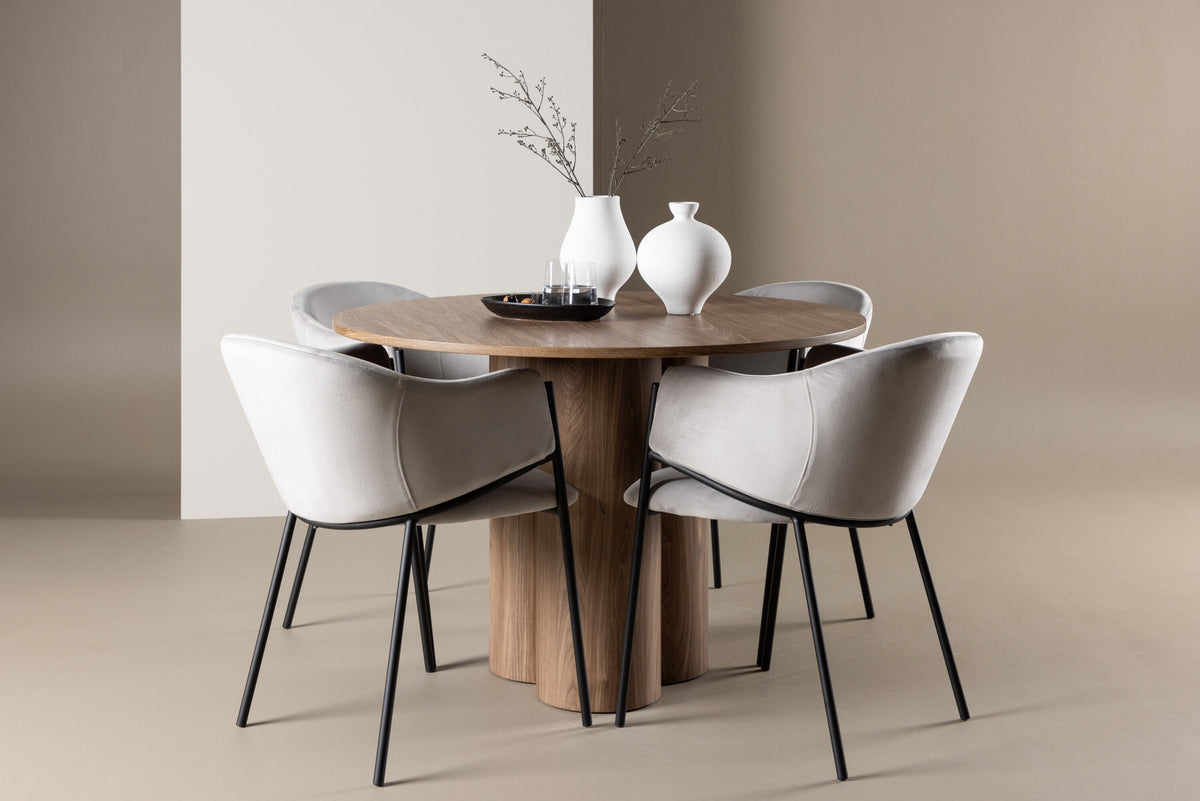 Olivia Esstisch mit Evelina Stühlen in Grau präsentiert im Onlineshop von KAQTU Design AG. Esszimmerset ist von Venture Home