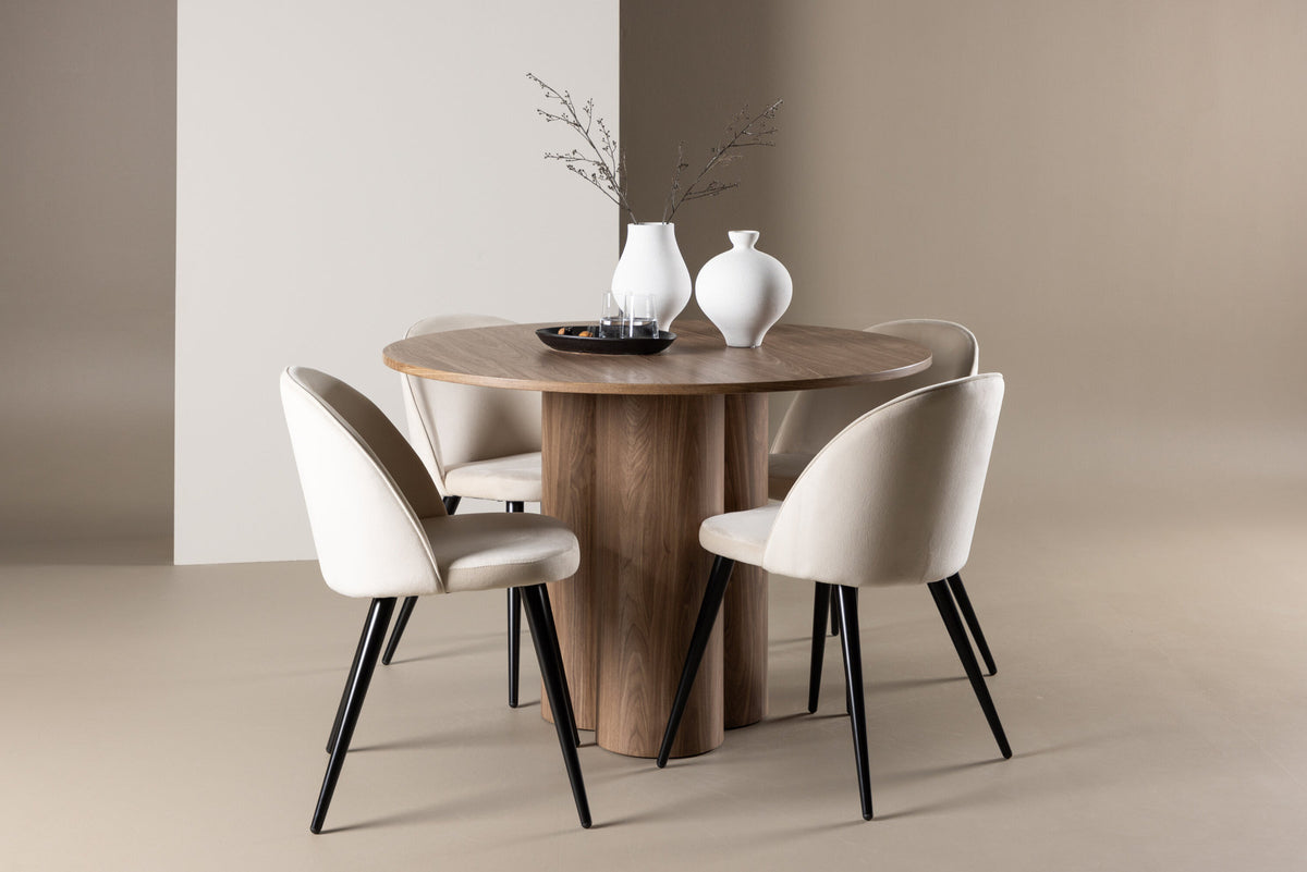 Olivia Esstisch mit Velvet Stühlen in Beige präsentiert im Onlineshop von KAQTU Design AG. Esszimmerset ist von Venture Home