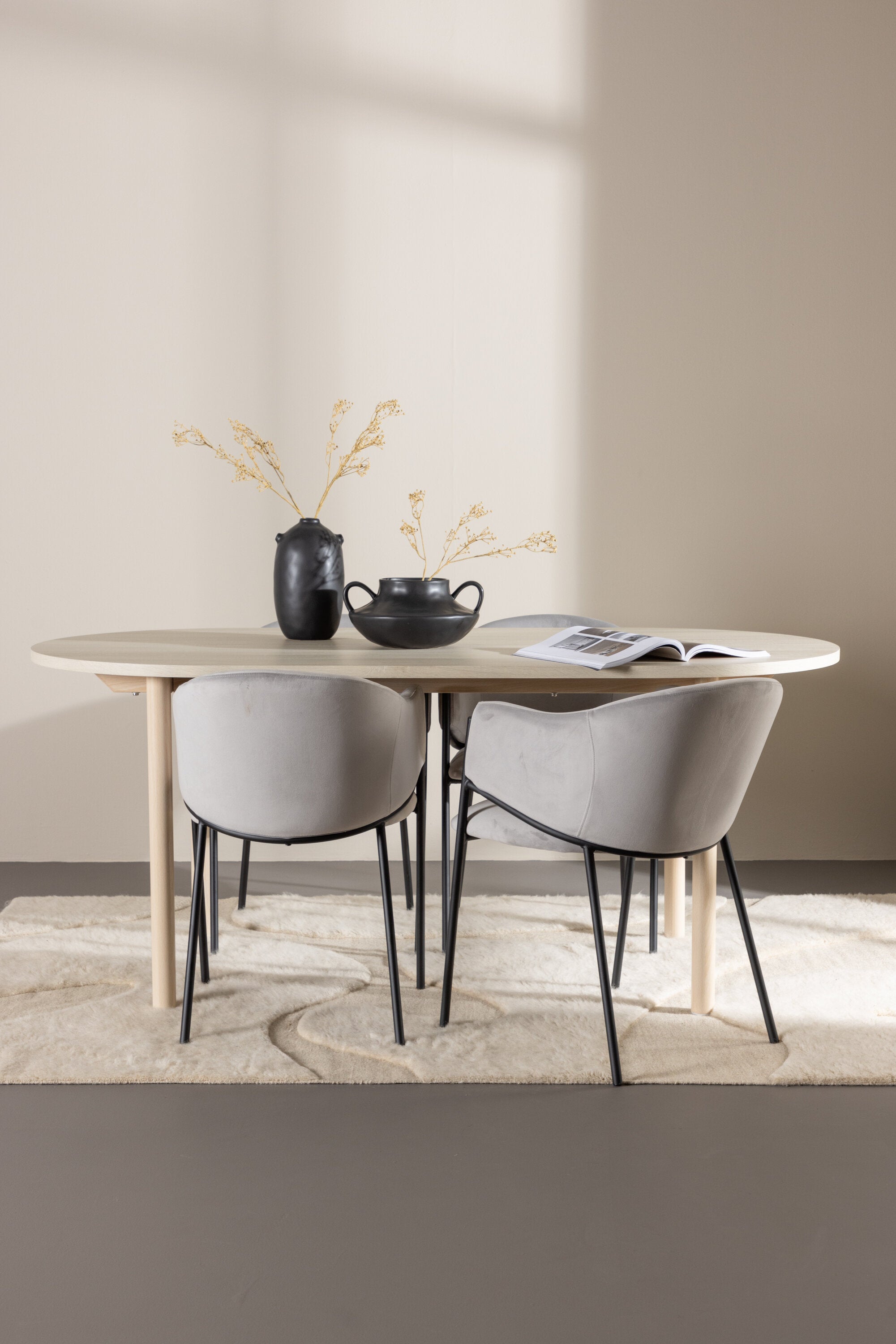 Tisch Andy mit Stühlen Evelina in  präsentiert im Onlineshop von KAQTU Design AG. Esszimmerset ist von Venture Home