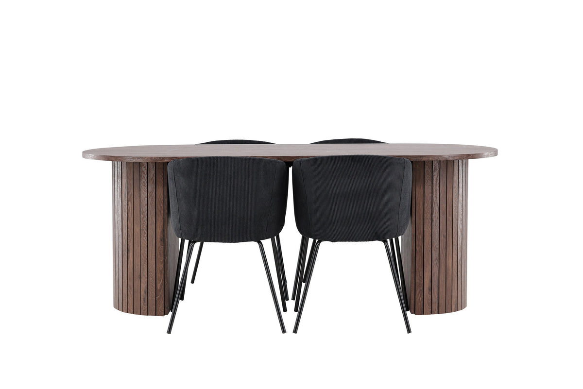 Härön Esstisch mit Berit Stühlen in Schwarz präsentiert im Onlineshop von KAQTU Design AG. Esszimmerset ist von Venture Home