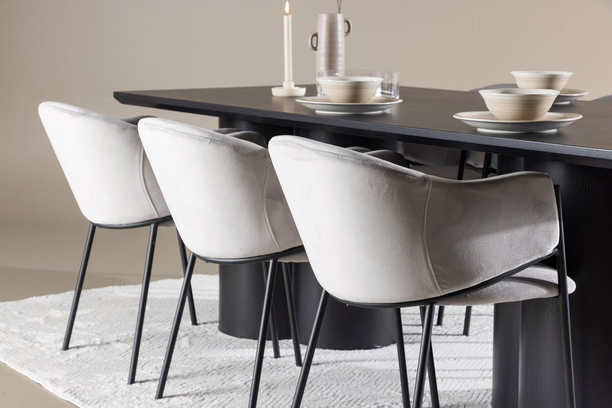 Olivia Esstisch mit Evelina Stühlen in Grau präsentiert im Onlineshop von KAQTU Design AG. Esszimmerset ist von Venture Home