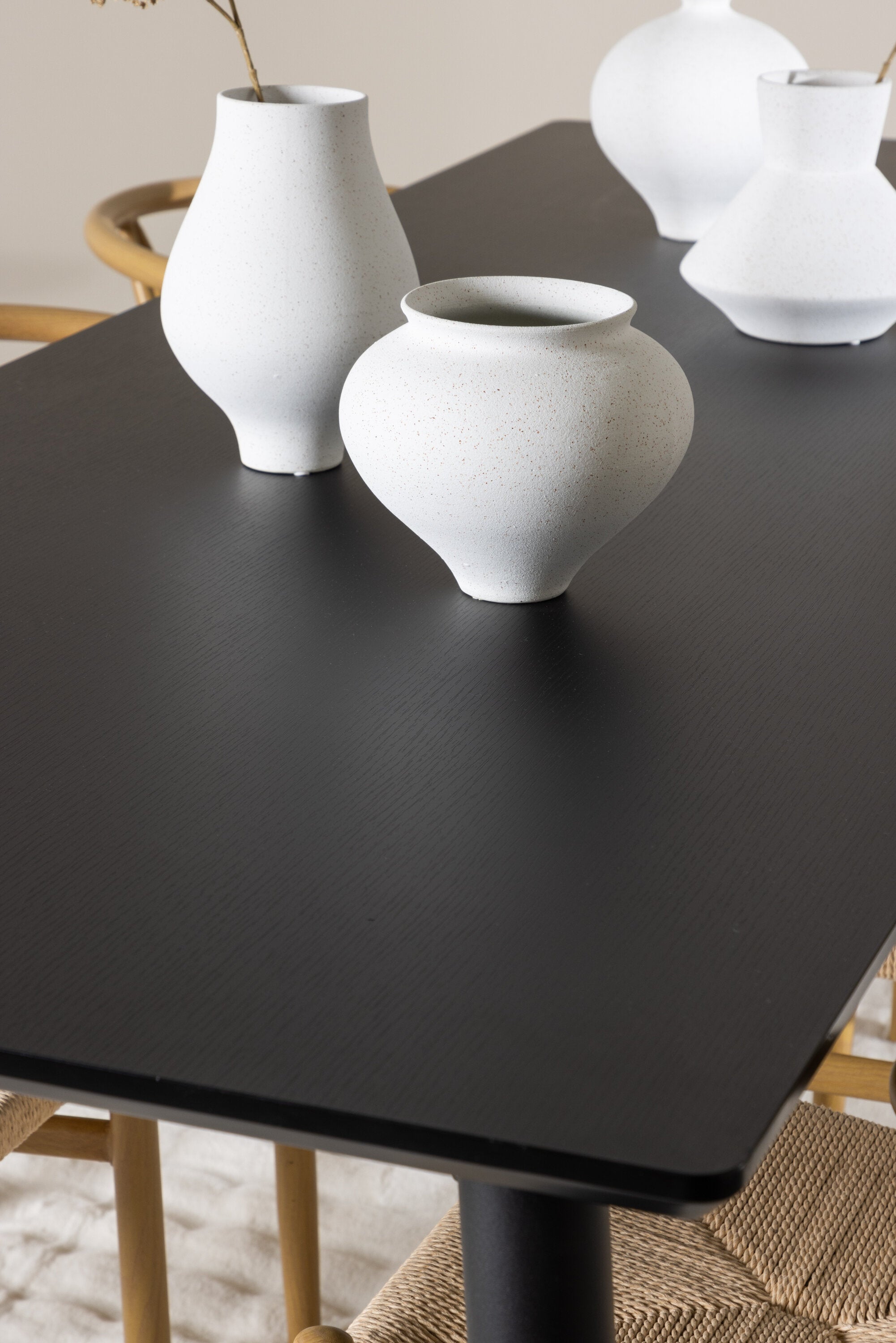 Ellis Esstisch mit Alfons Stühlen in  präsentiert im Onlineshop von KAQTU Design AG. Esszimmerset ist von Venture Home
