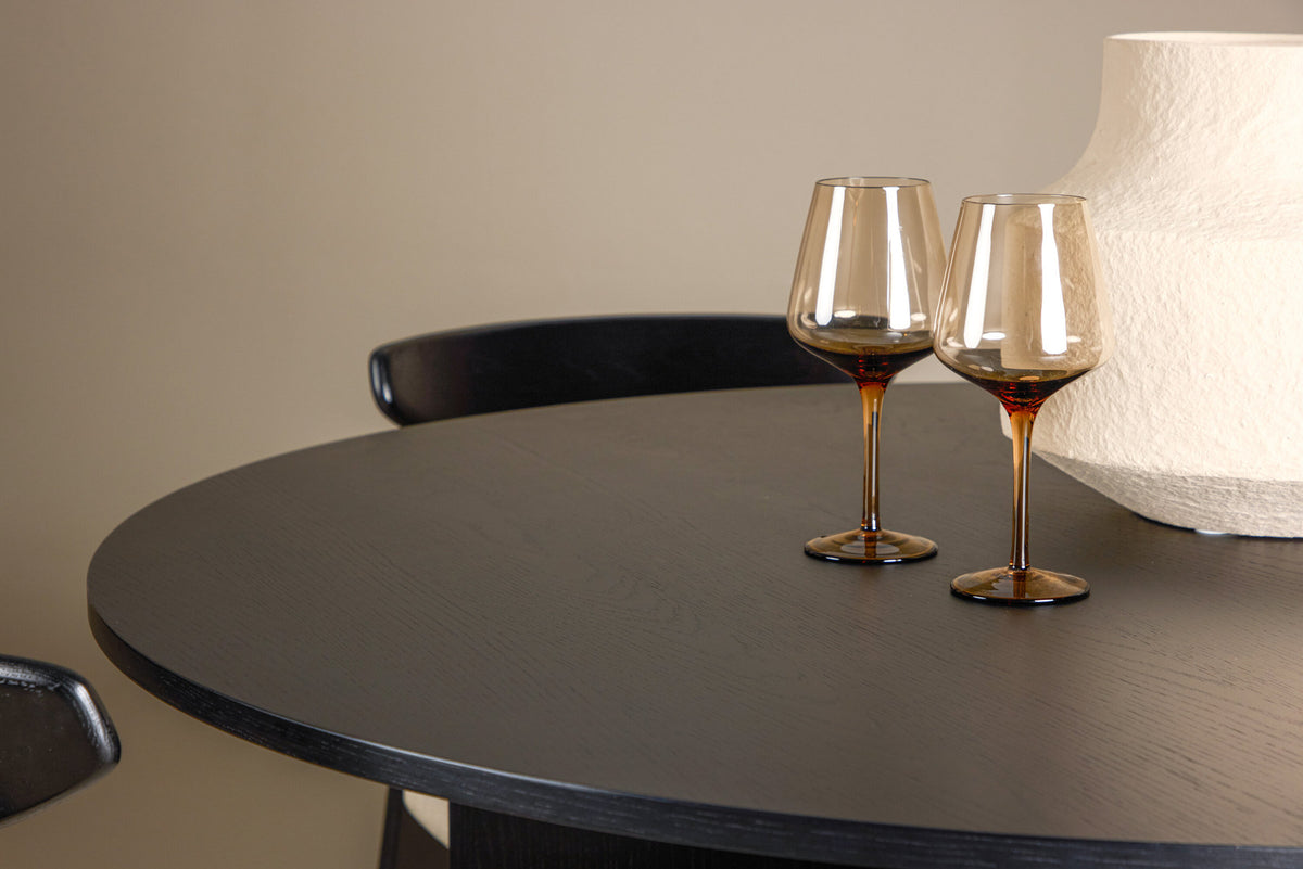 Tyresö Esstisch mit Ven Stühlen in Schwarz präsentiert im Onlineshop von KAQTU Design AG. Esszimmerset ist von Venture Home
