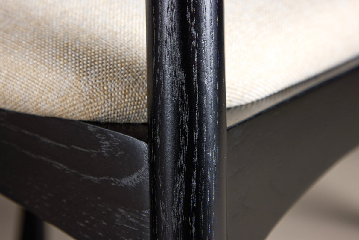 Tyresö Esstisch mit Ven Stühlen in Schwarz präsentiert im Onlineshop von KAQTU Design AG. Esszimmerset ist von Venture Home
