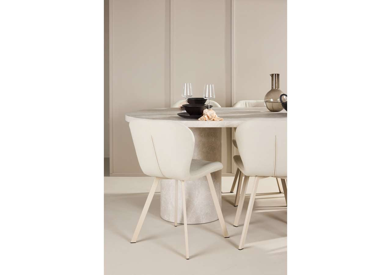 Moderner Esstisch Narvik mit stilvollen Lilja Stühlen von Venture Home – skandinavisches Design für Ihr Zuhause.