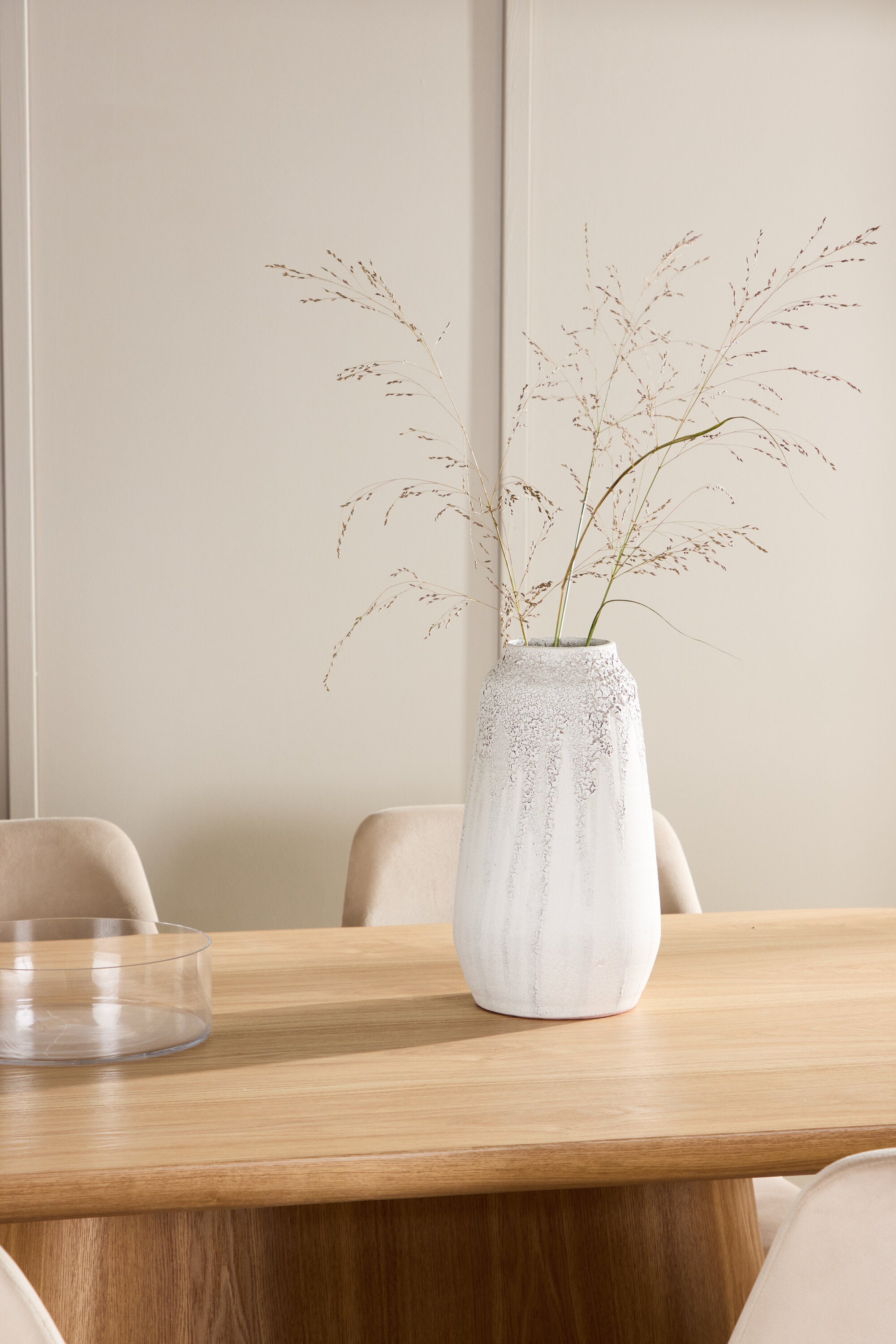 Esstisch Stjärnö mit Nachtstuhl in Nature präsentiert im Onlineshop von KAQTU Design AG. Esszimmerset ist von Venture Home