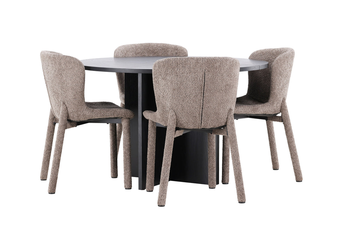 Esszimmerset von Venture Home: rechteckiger Esstisch mit schwarzer MDF-Platte und Stahlbeinen sowie zwei Stühle mit braunem Bouclé-Bezug.