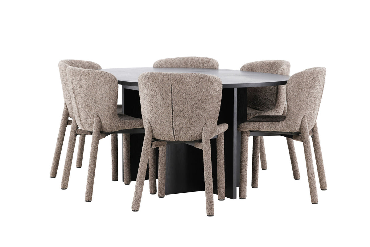 Esszimmerset von Venture Home: rechteckiger Esstisch mit schwarzer MDF-Platte und Stahlbeinen sowie zwei Stühle mit braunem Bouclé-Bezug.