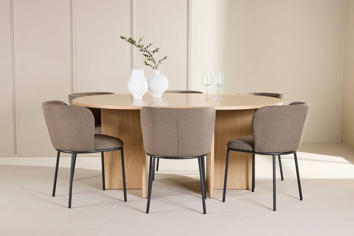 Schwarzer Esstisch Strada aus MDF mit sechs Edina Stühlen mit Samtbezug, ausziehbare Tischplatte, skandinavisches Design von Venture Home.