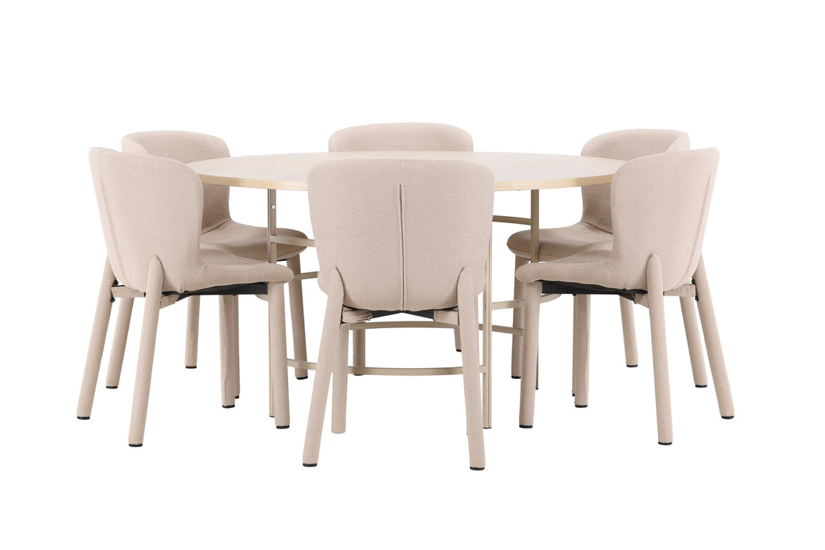 Runder Esstisch Copenhagen aus MDF in White Wash mit sechs Astoria-Stühlen aus Metall mit beiger Bouclé-Polsterung im Esszimmer.