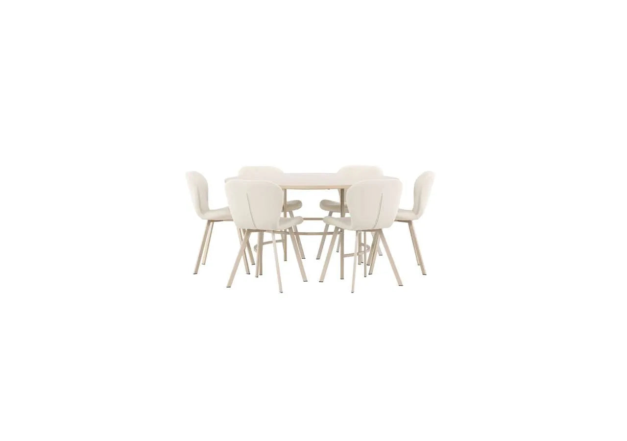 Moderner Esstisch Copenhagen mit stilvollen Lilja Stühlen von Venture Home, ideal für ein elegantes und zeitgemäßes Esszimmer.