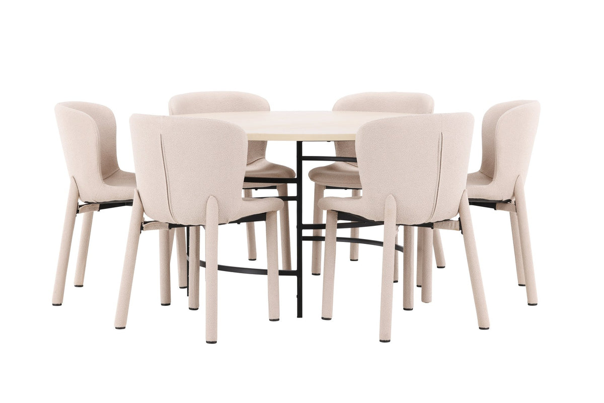 Runder Esstisch Copenhagen aus MDF in White Wash mit sechs Astoria-Stühlen aus Metall mit beiger Bouclé-Polsterung im Esszimmer.