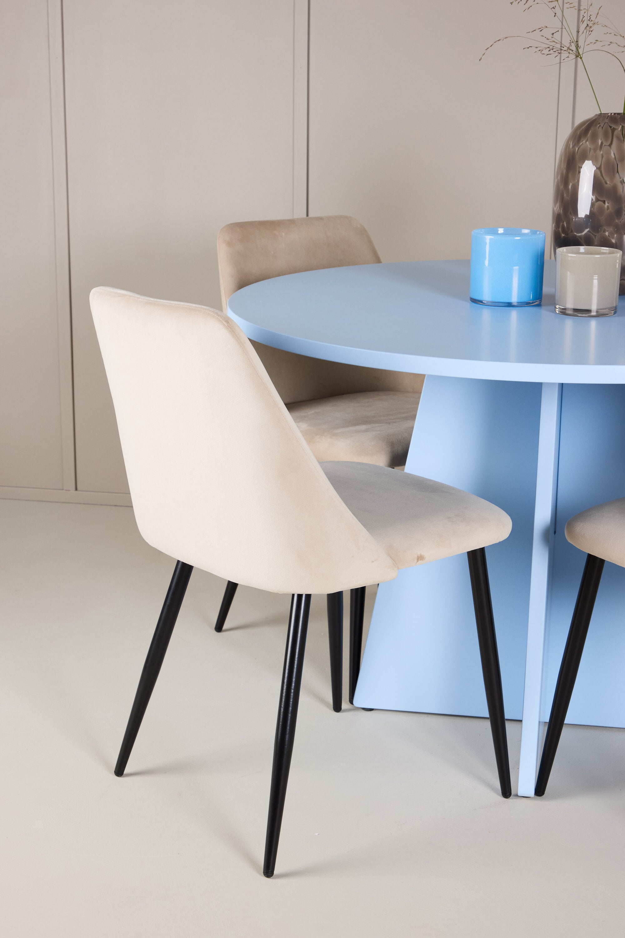 Esstisch Bootcut mit Nachtstuhl in Blue präsentiert im Onlineshop von KAQTU Design AG. Esszimmerset ist von Venture Home