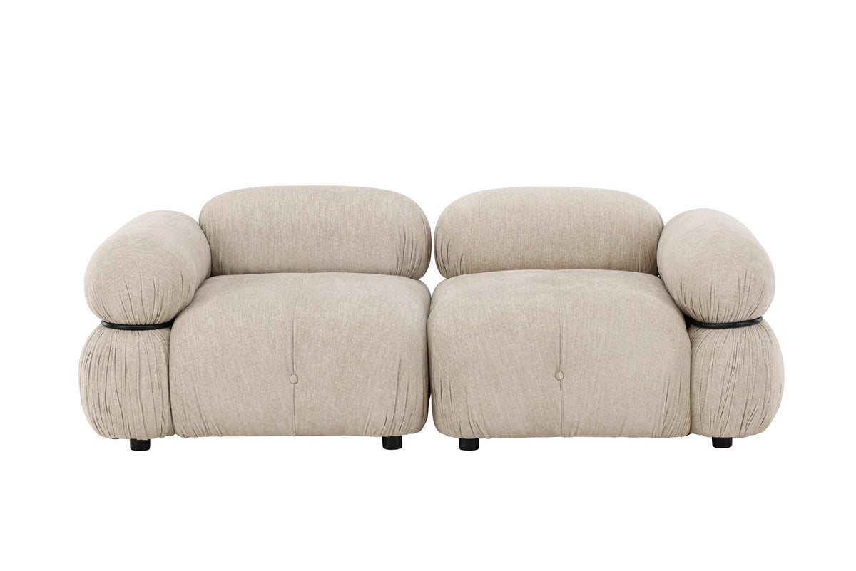 Mika 2-Sitzer-Sofa in Beige präsentiert im Onlineshop von KAQTU Design AG. 2er Sofa ist von Venture Home