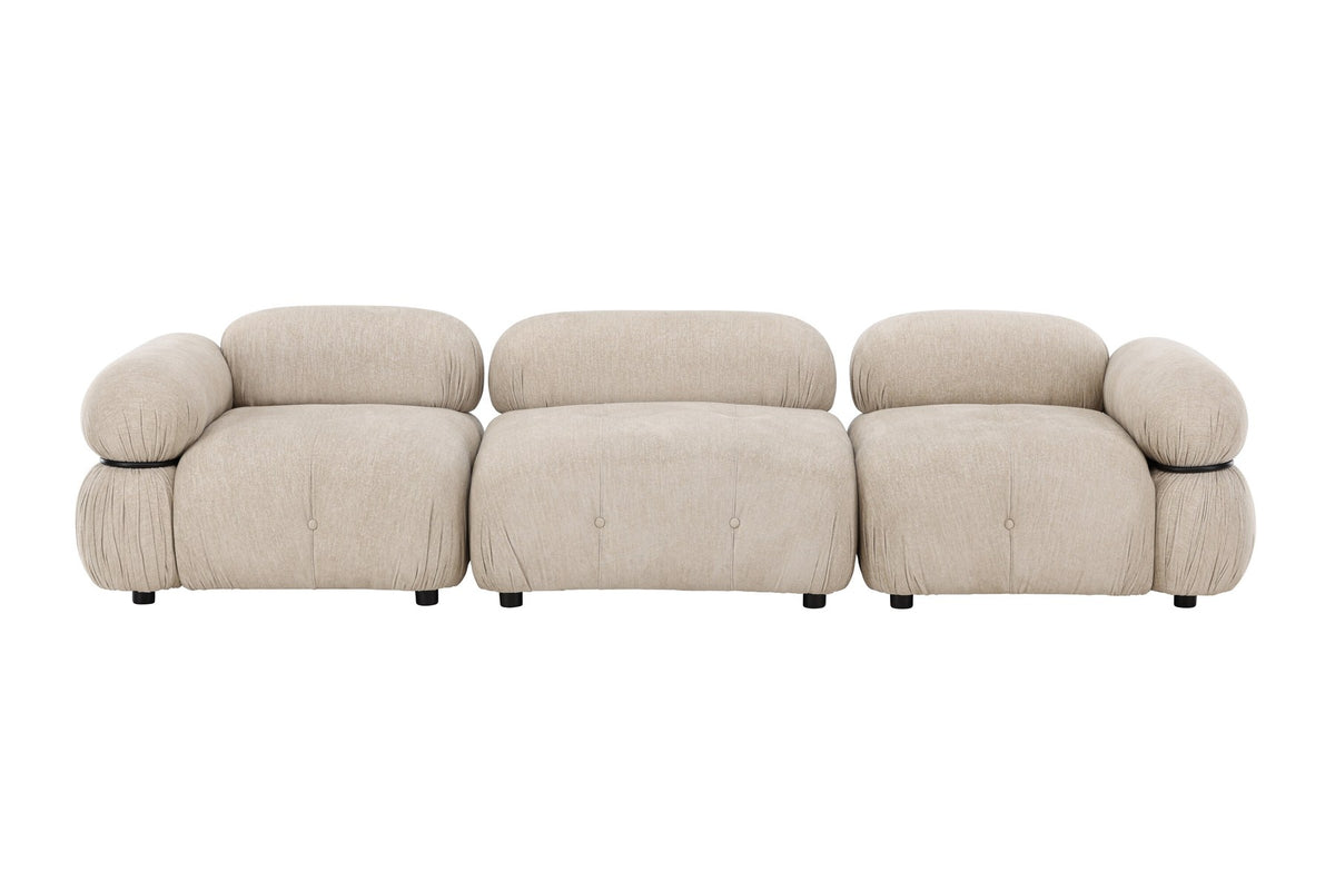 Beiges 3-Sitzer Sofa Mika mit schwarzen Beinen, Bezug aus Polyester, Schaumstoff-Polsterung, moderne klare Linienführung.