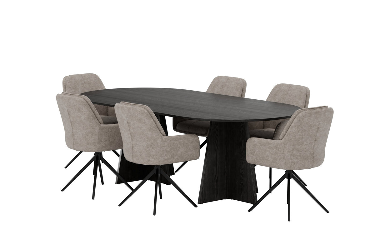Ovaler Esstisch aus MDF mit Furnier in Schwarz und Metallbeinen, dazu zwei Esszimmerstühle mit braunem Polyesterbezug und schwarzen Beinen.
