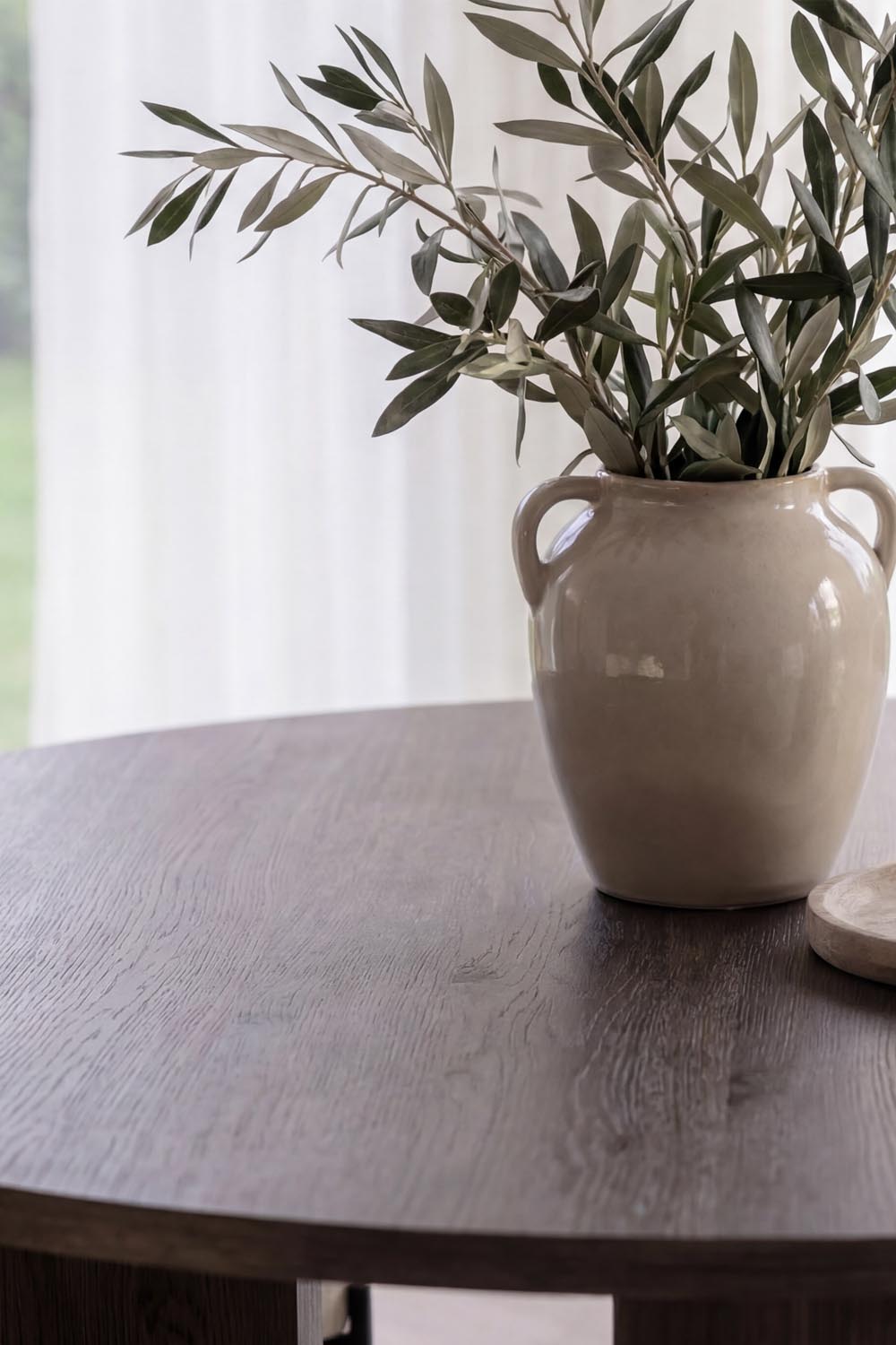 Juno Esszimmergarnitur mit Stühlen Blom in  präsentiert im Onlineshop von KAQTU Design AG. Bartischset ist von Venture Home