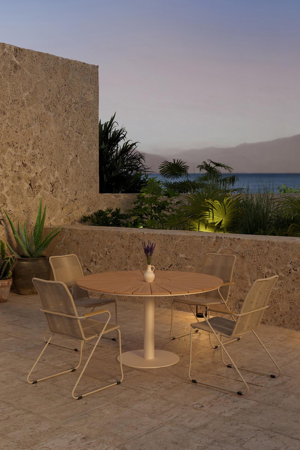 Croft Esstisch mit Bois Stühlen in  präsentiert im Onlineshop von KAQTU Design AG. Gartentischset ist von Venture Home