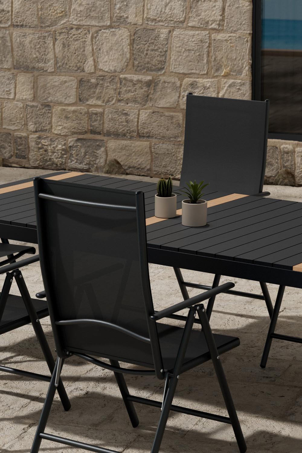 Togo Esszimmertisch mit Break Stühlen in  präsentiert im Onlineshop von KAQTU Design AG. Gartentischset ist von Venture Home