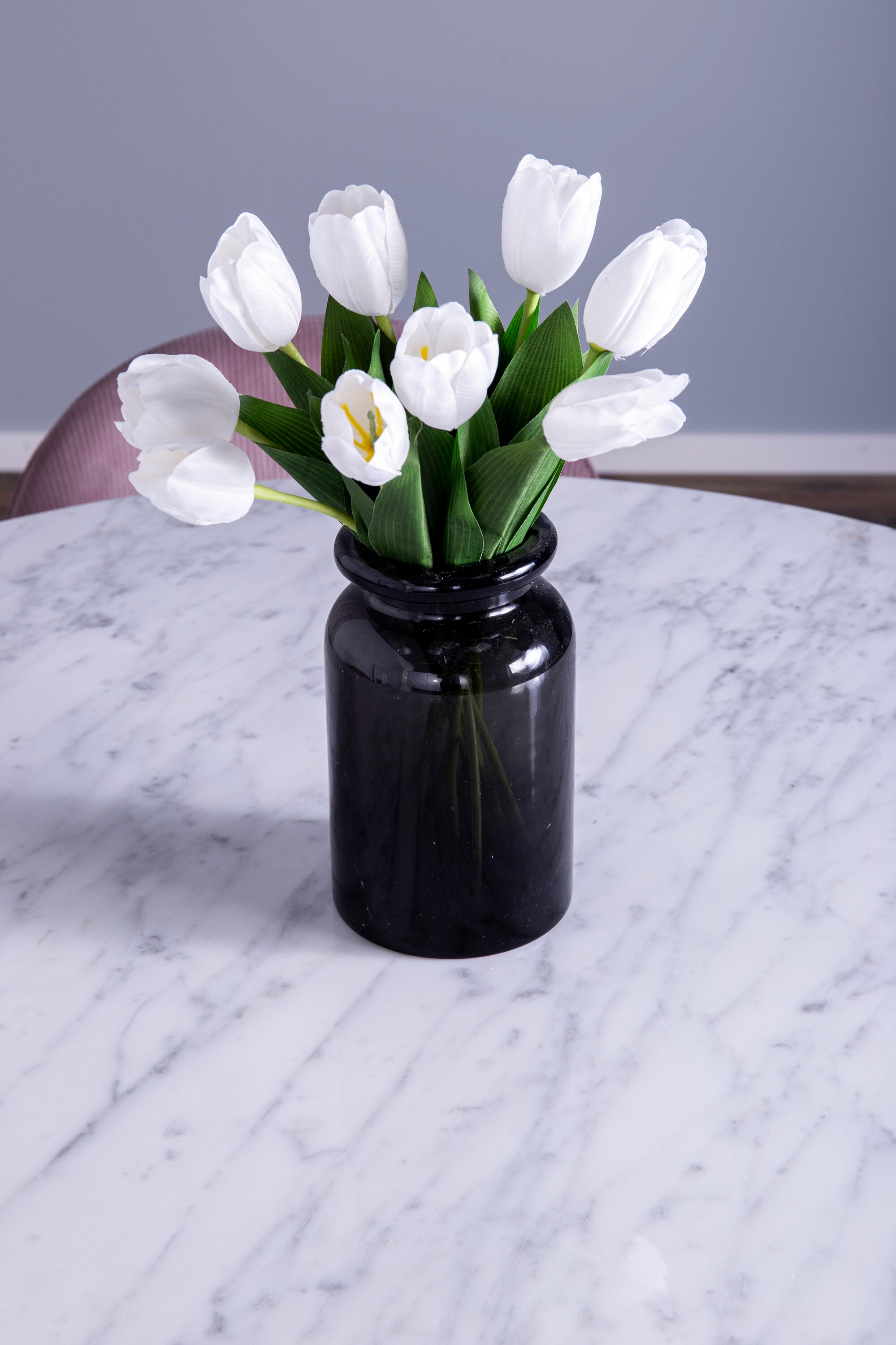 Estelle Esszimmerset + Velvet ⌀106cm in Schwarz, Altrosa präsentiert im Onlineshop von KAQTU Design AG. Esszimmerset ist von Venture Home