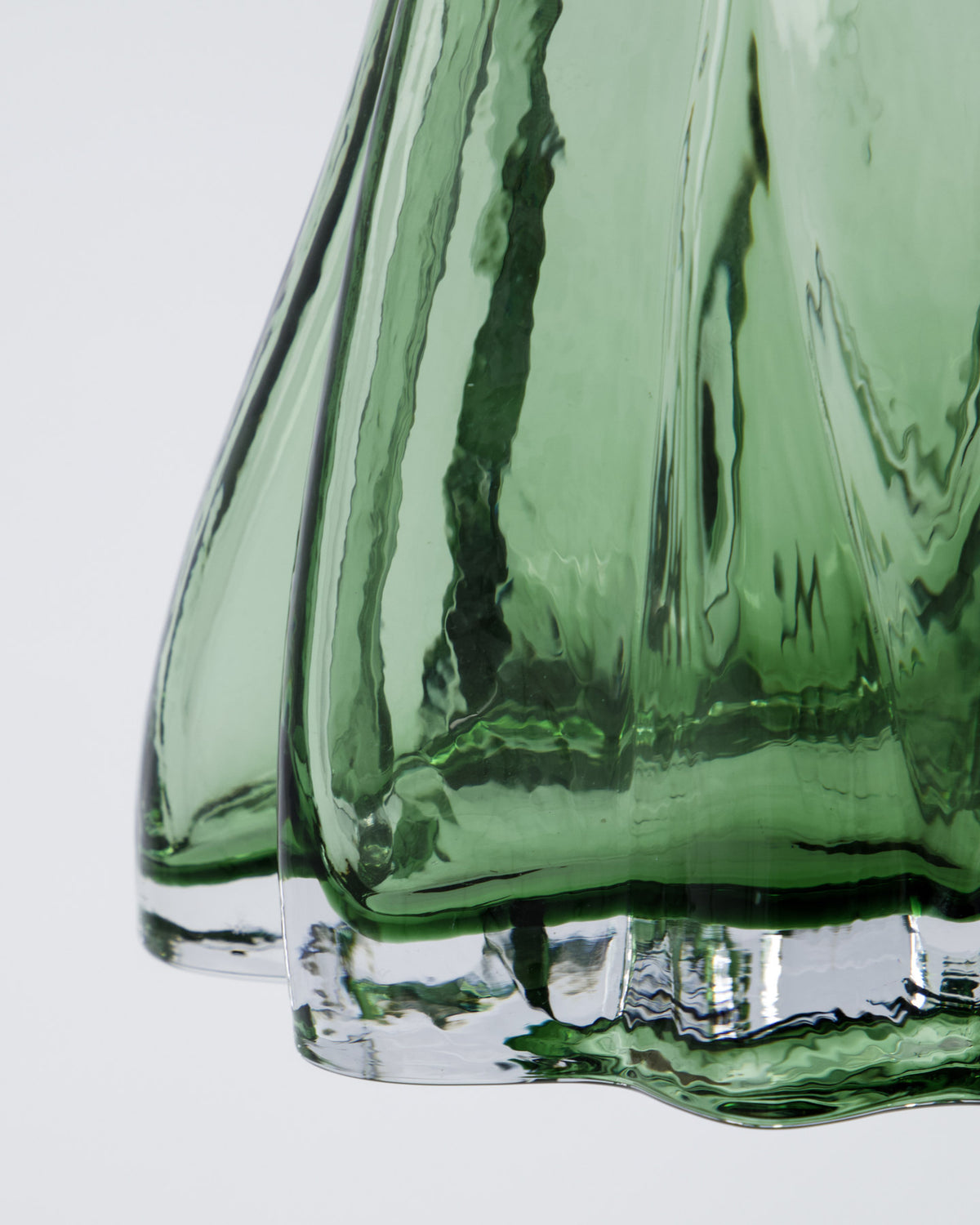 Grüner Teelichthalter HDCurva aus Glas von House Doctor, Kerzenständer für ein Teelicht