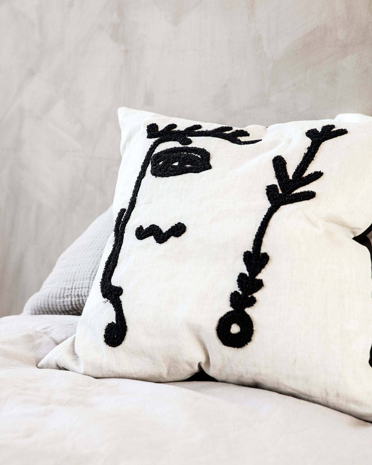 Kissenbezug, Ingo in Weiss präsentiert im Onlineshop von KAQTU Design AG. Deko Kissenbezug ist von House Doctor