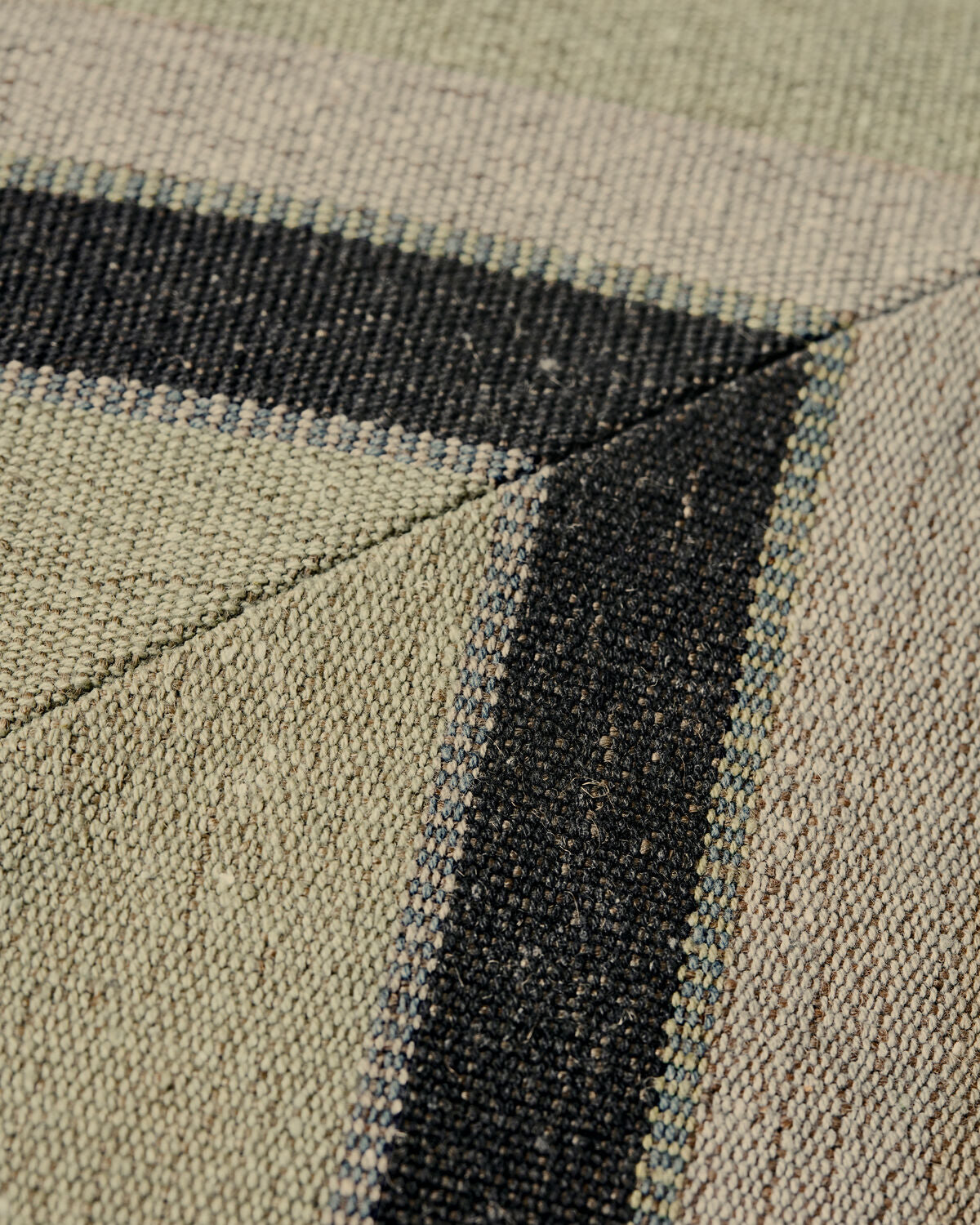 Kissenbezug, Canva & Pete in Beige/Grau präsentiert im Onlineshop von KAQTU Design AG. Deko Kissenbezug ist von House Doctor